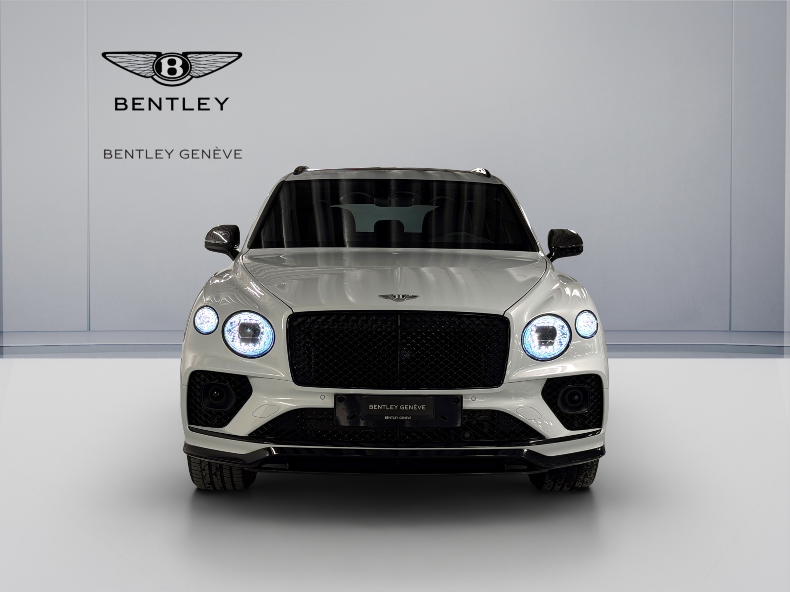 BENTLEY Bentayga S-showroom-element-1