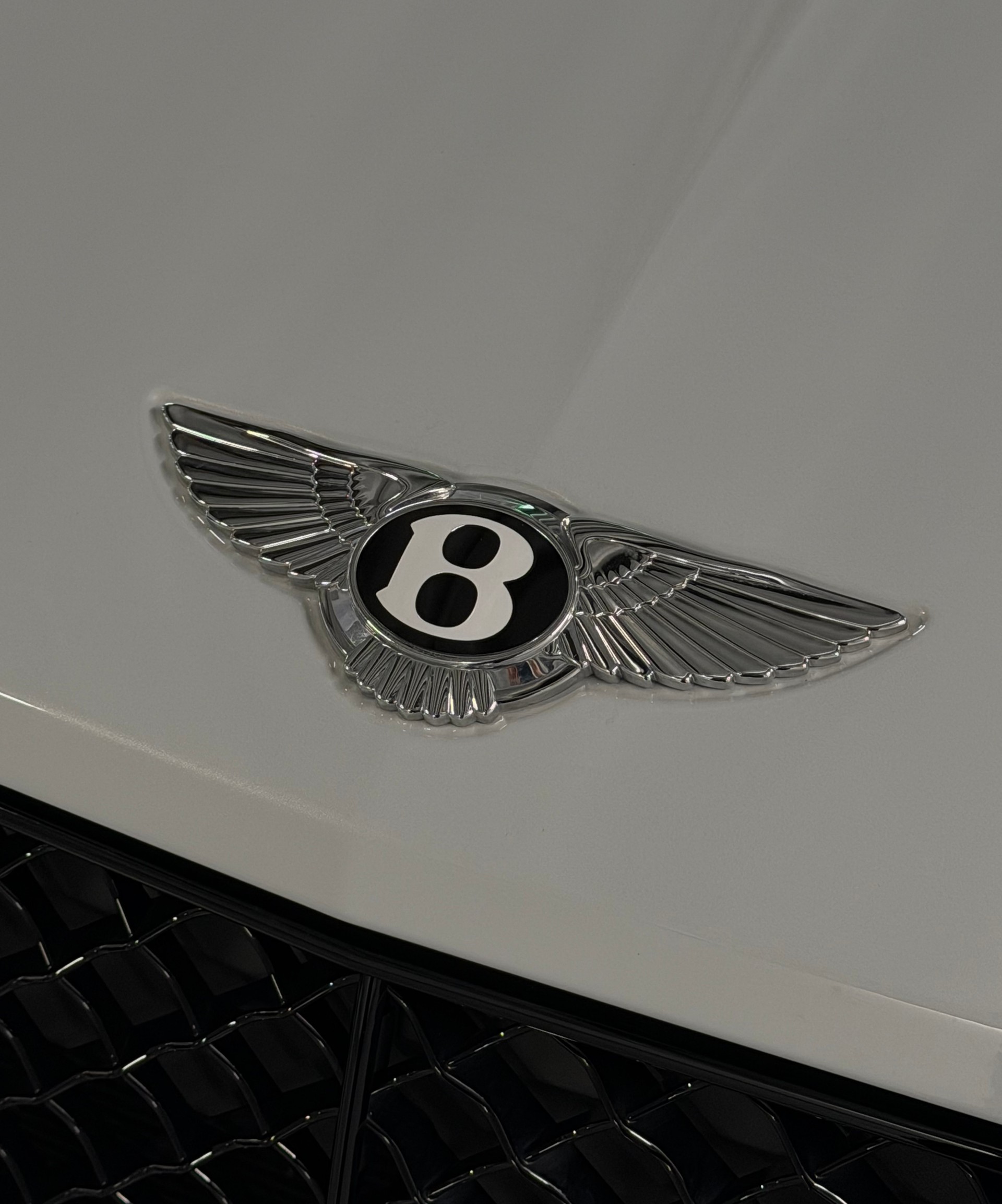 BENTLEY Bentayga S-image-22