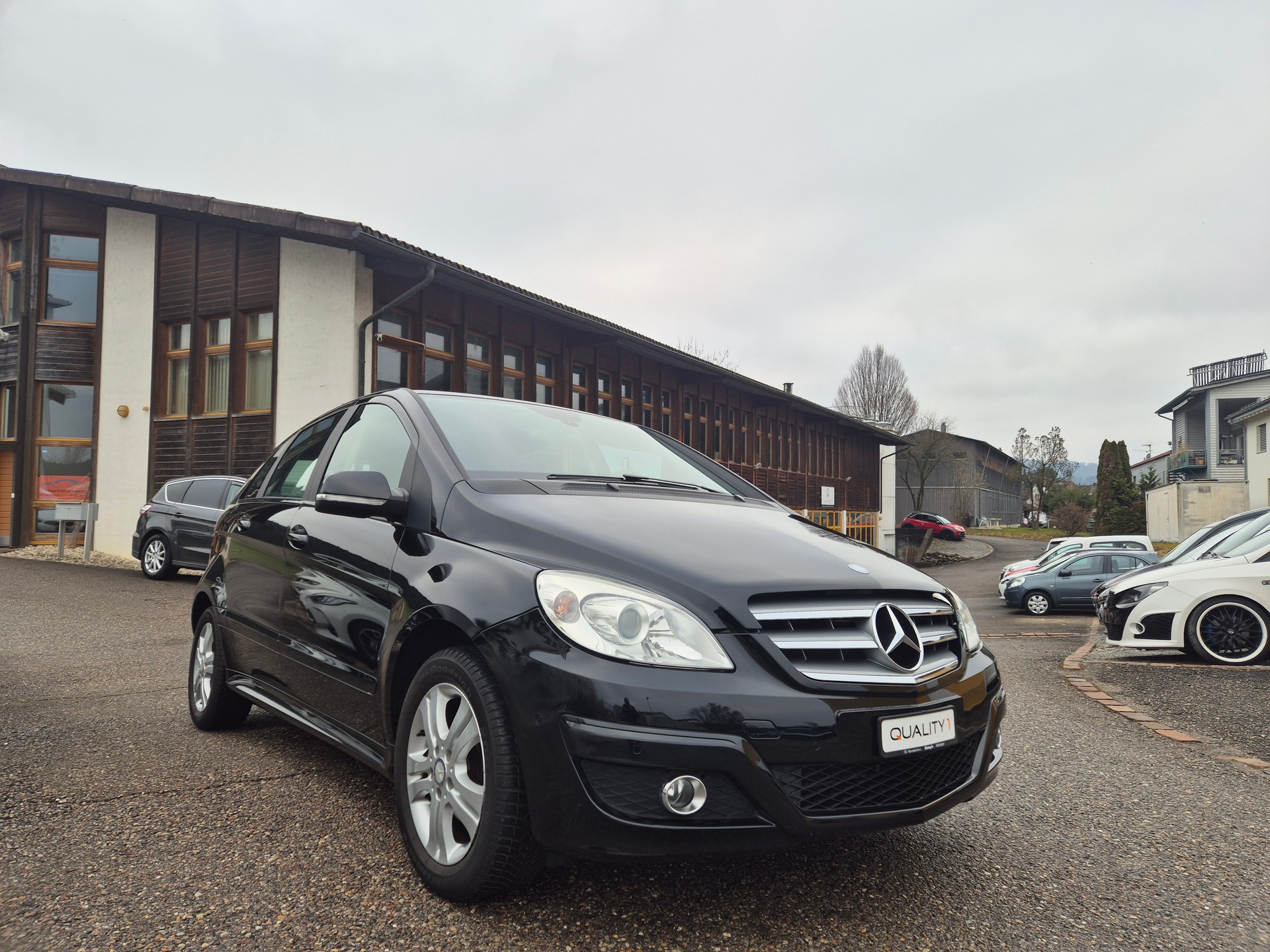 MERCEDES-BENZ B 180 My Star Autotronic-image-19