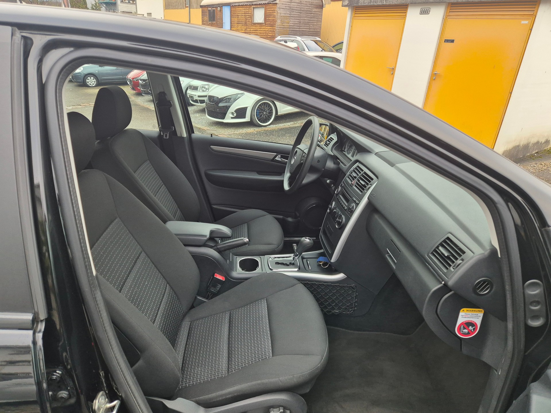 MERCEDES-BENZ B 180 My Star Autotronic-image-6
