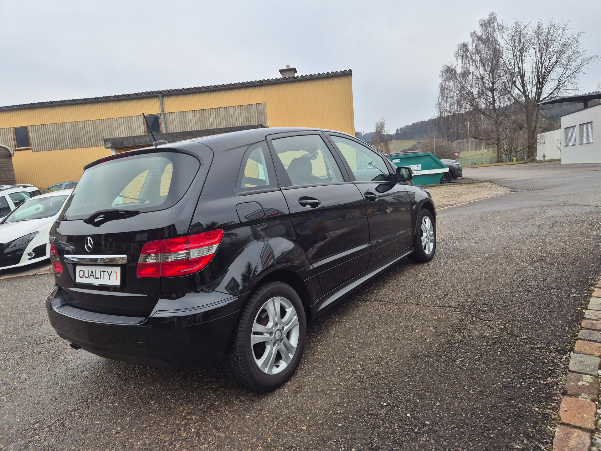 MERCEDES-BENZ B 180 My Star Autotronic-showroom-element-3
