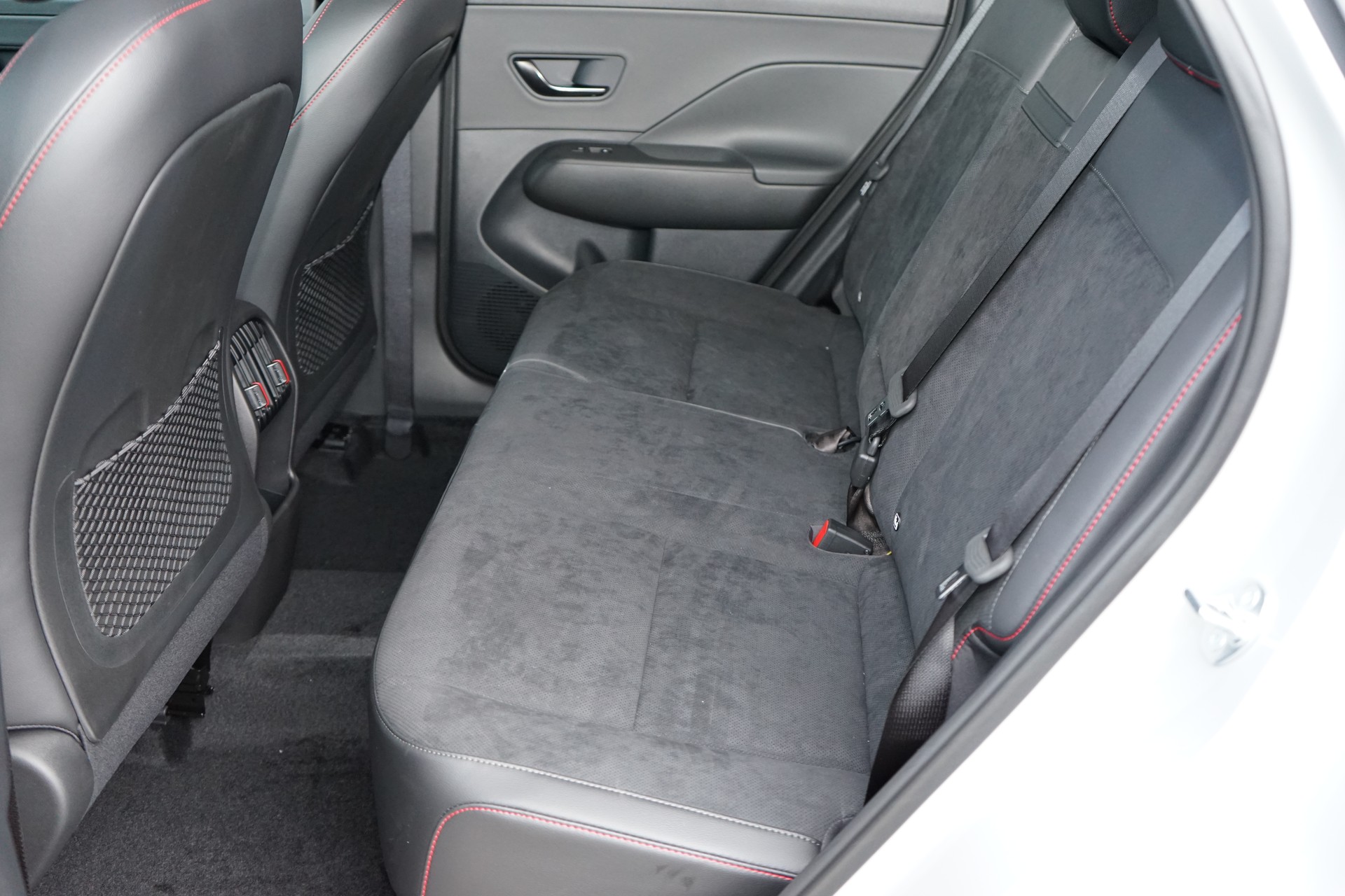 HYUNDAI Kona 1.6 GDi HEV N Line DCT-image-16