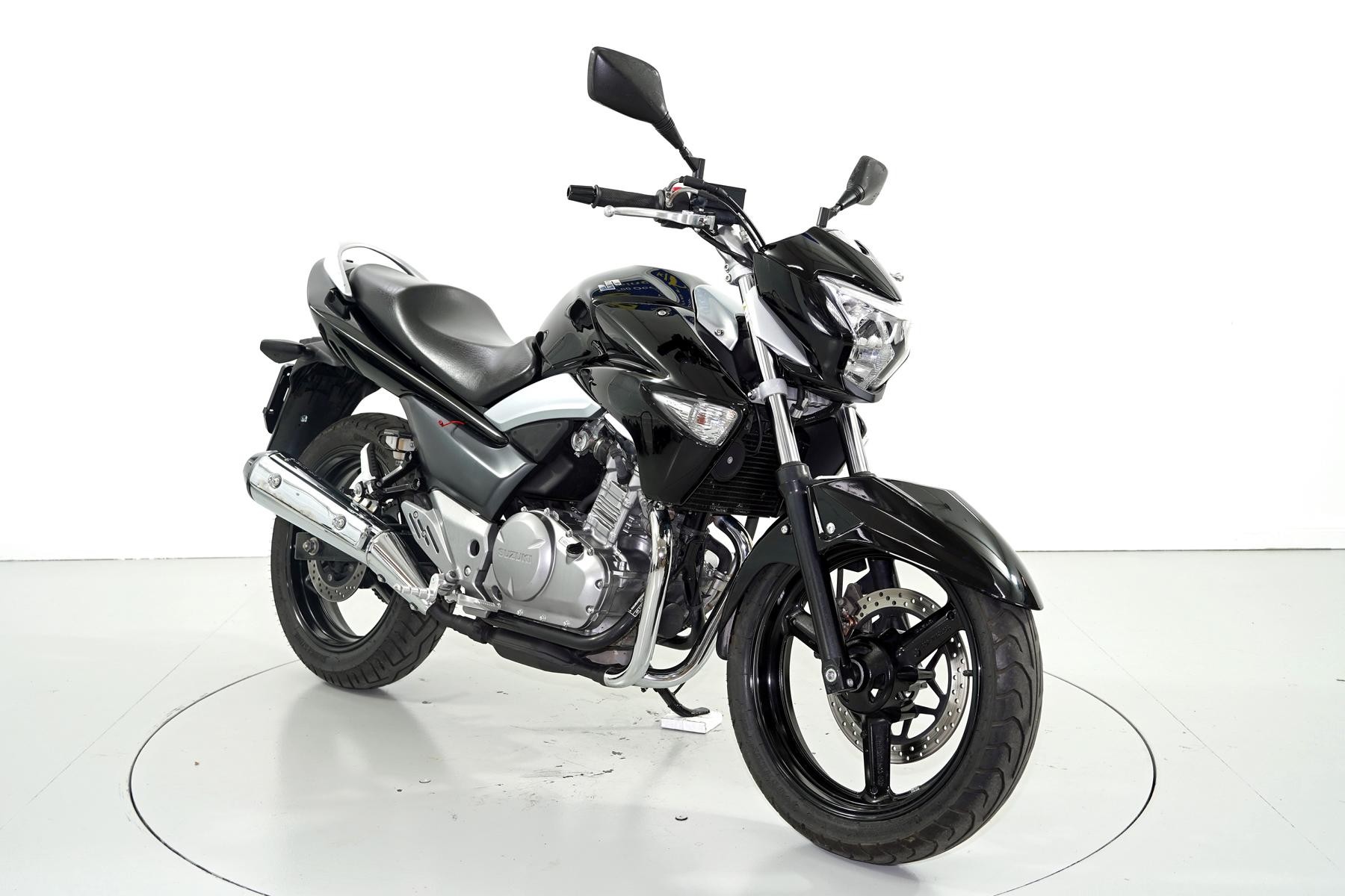 SUZUKI GW 250-image-1