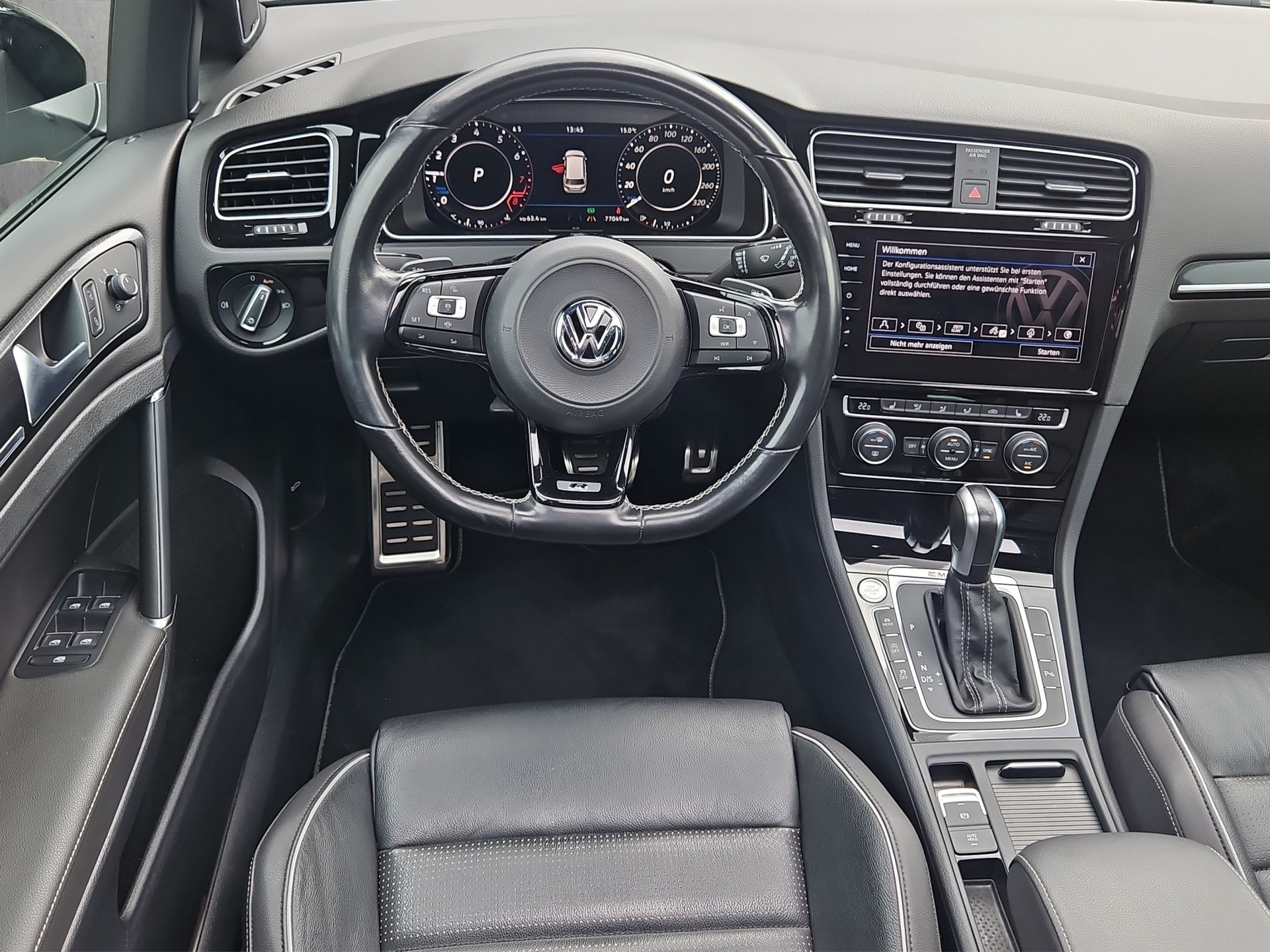 VW Golf Variant 2.0 TSI R 4Motion DSG-image-9