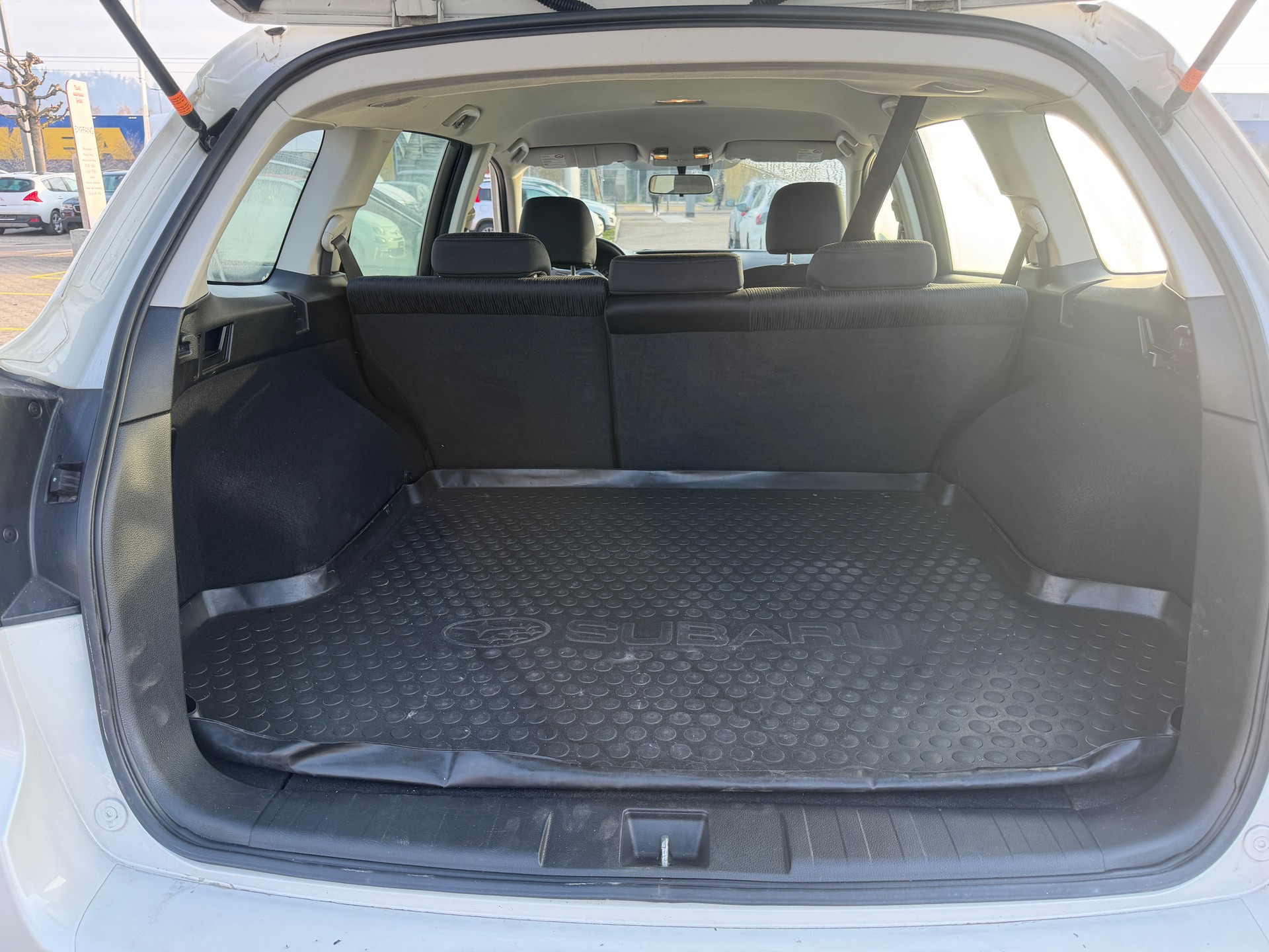SUBARU Legacy 2.0i Swiss AWD Lineartronic-image-14