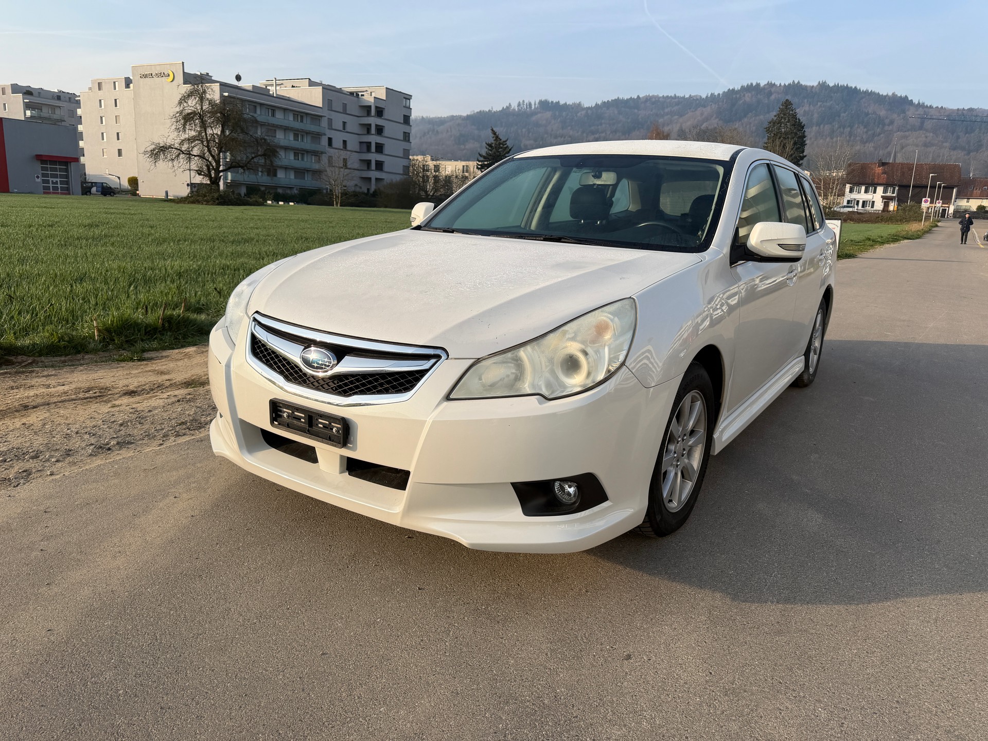 SUBARU Legacy 2.0i Swiss AWD Lineartronic