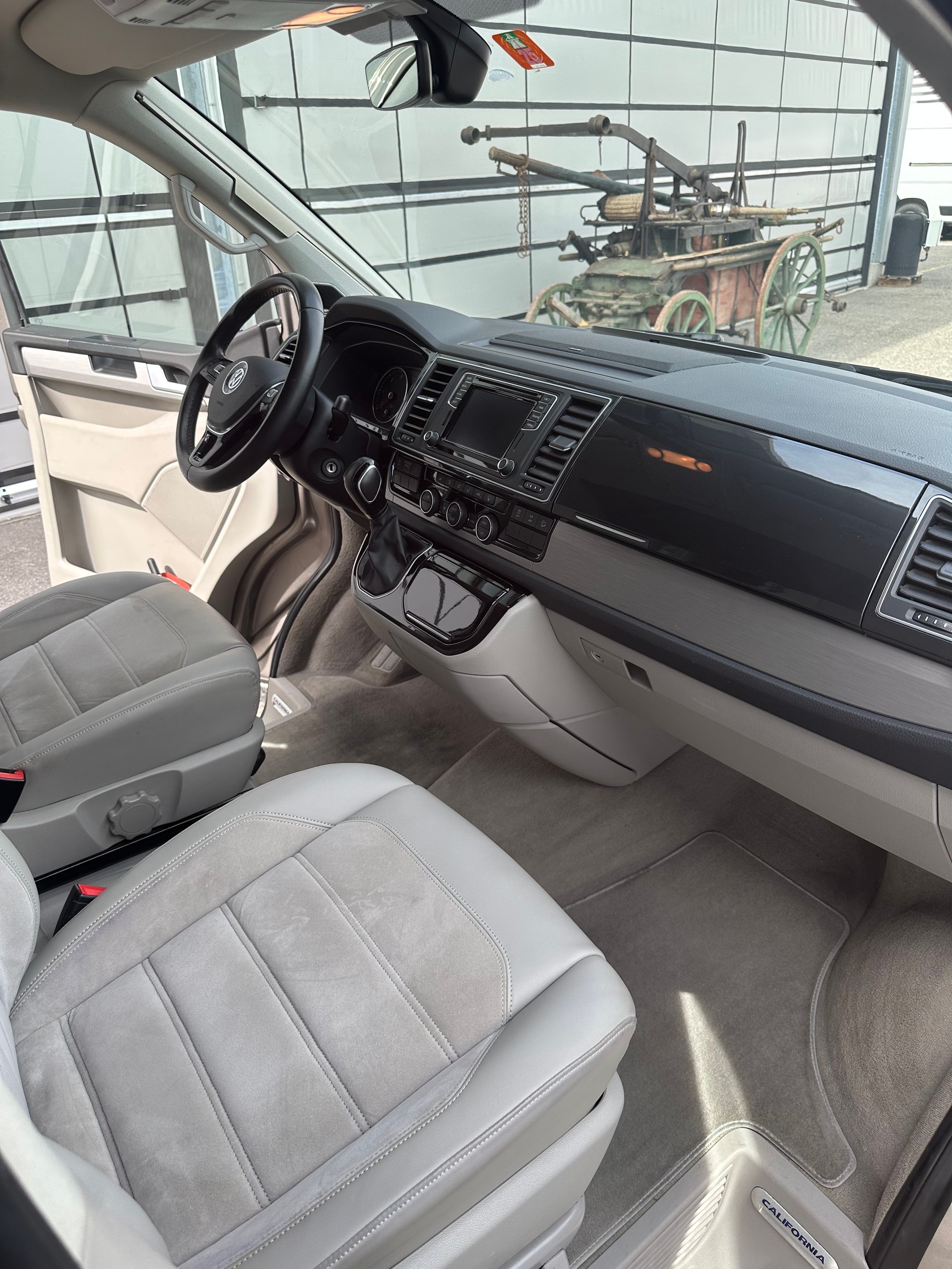 VW T6 California 2.0 Bi-TDI Ocean 4Motion DSG-image-9