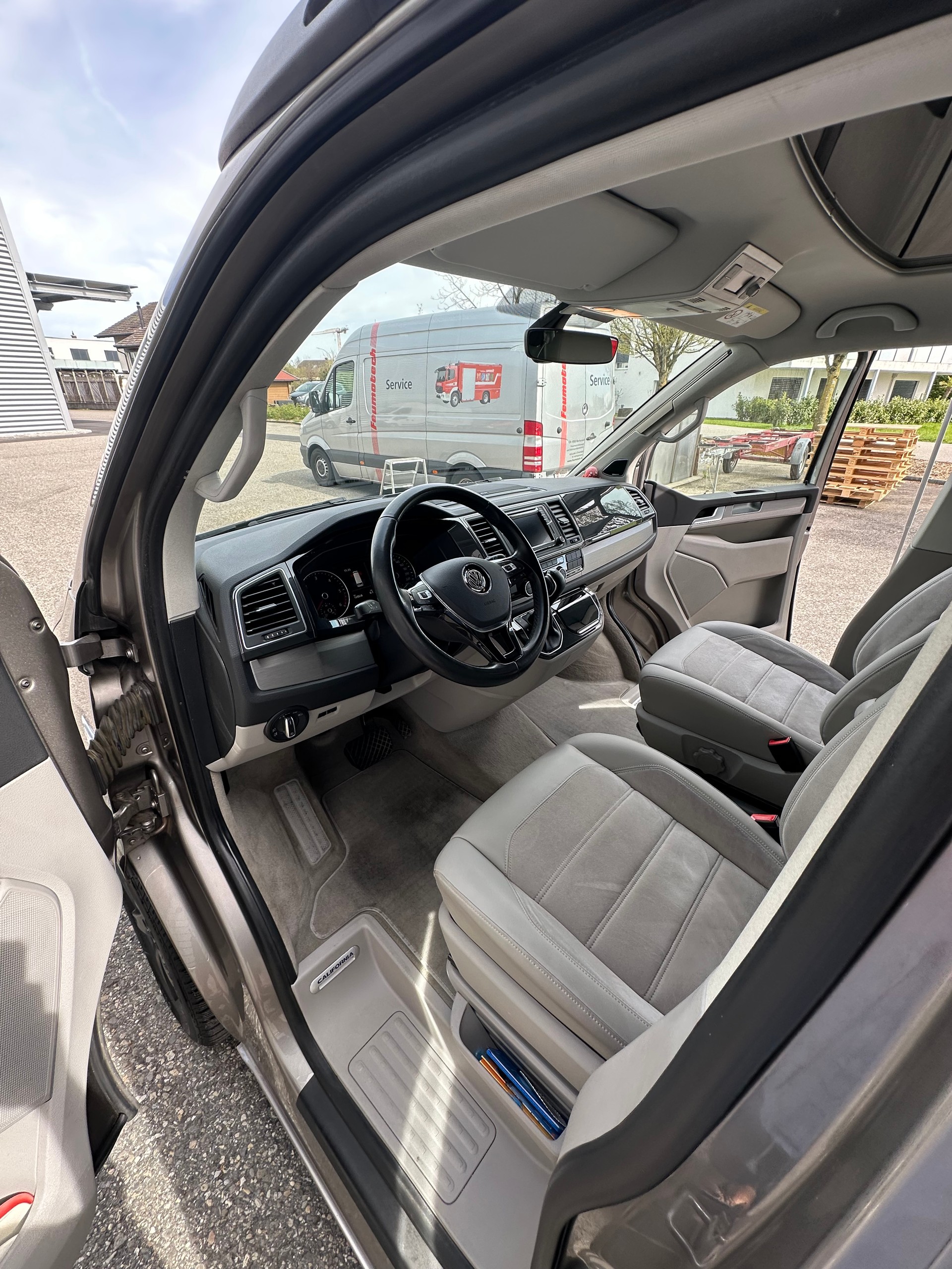 VW T6 California 2.0 Bi-TDI Ocean 4Motion DSG-image-10