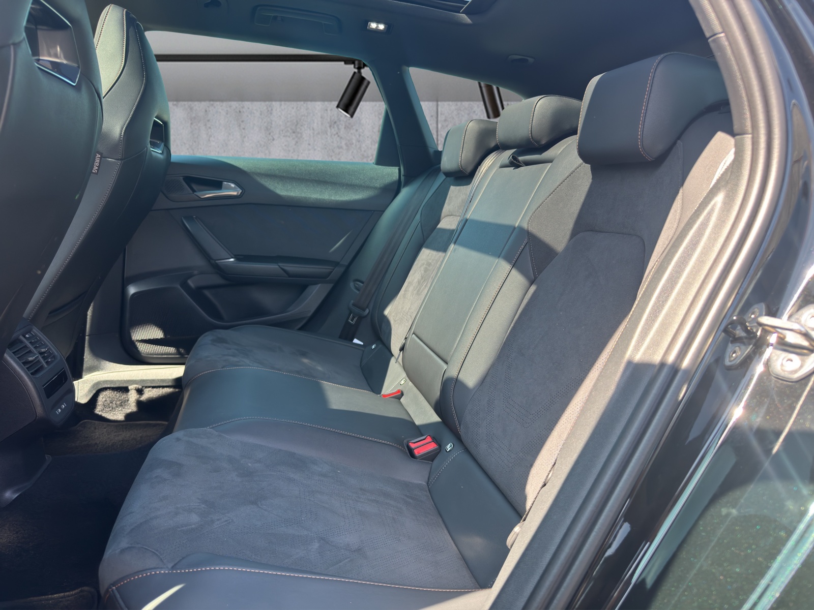 CUPRA LEON ST 2.0 TSI VZ DSG 4Drive-image-10