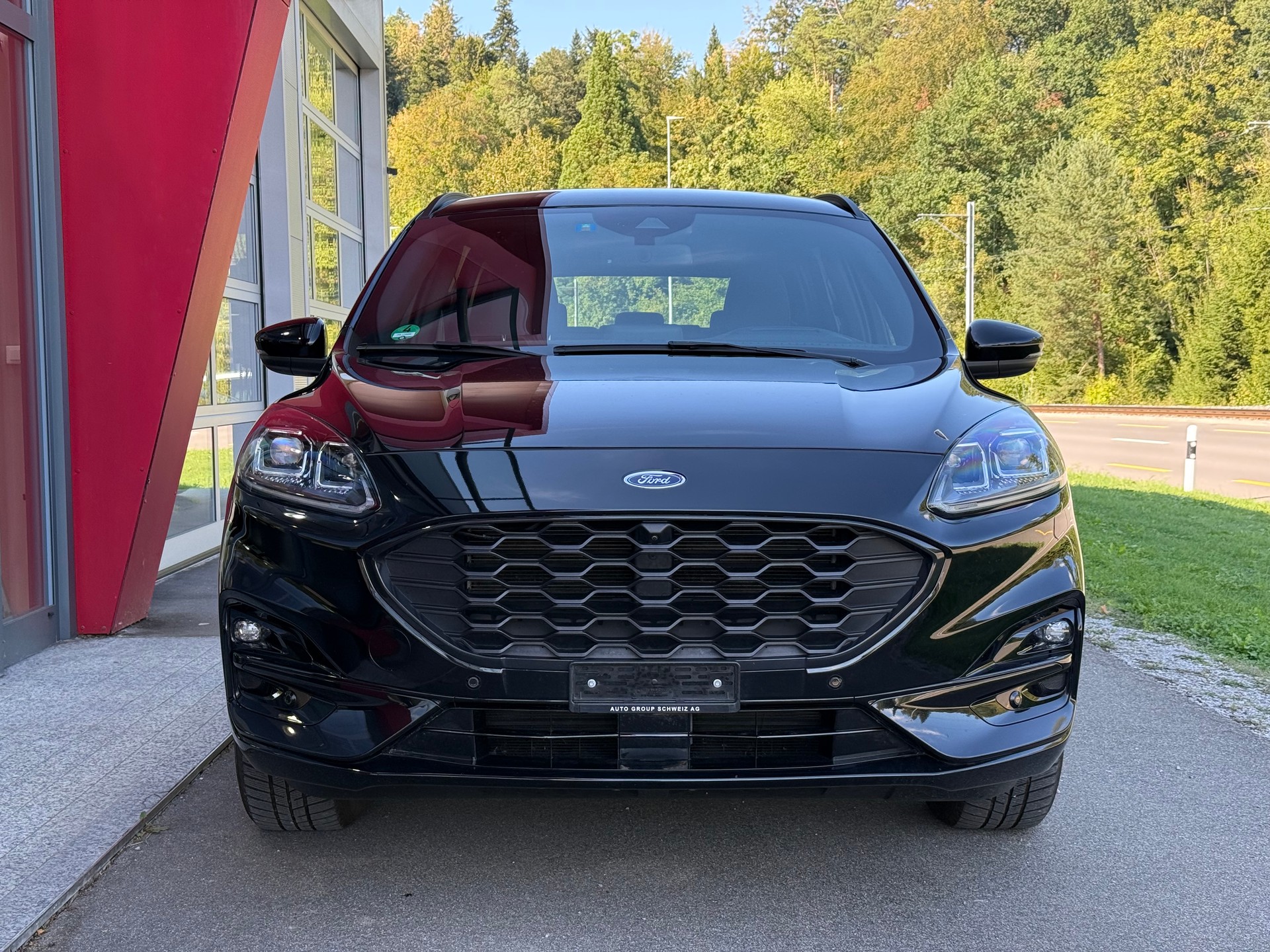 FORD Kuga 2.5 FHEV ST-Line 4WD LEASING AB 269.97 CHF / MONAT-showroom-element-3