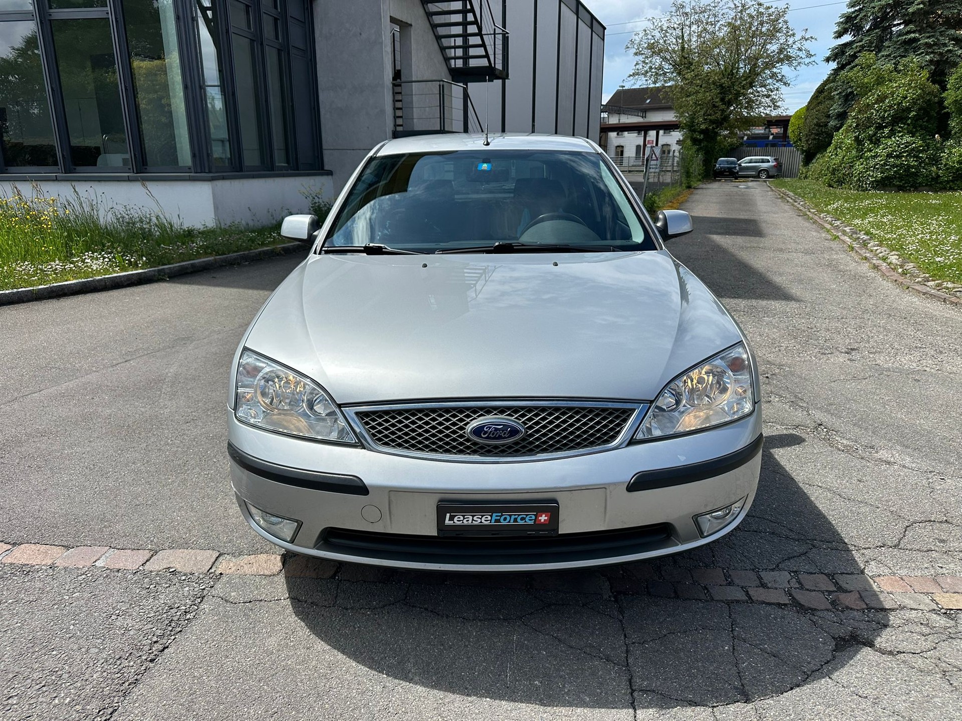 FORD Mondeo 2.0i 16V Trend