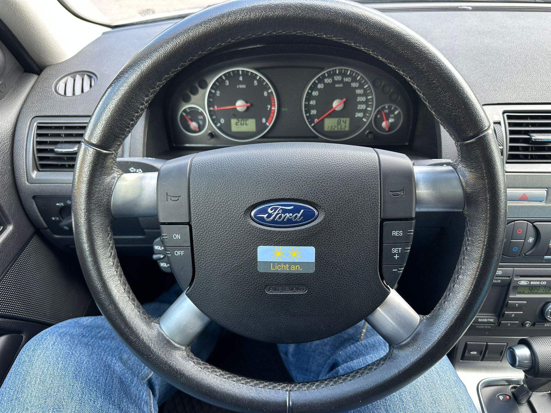 FORD Mondeo 2.0i 16V Trend-image-7