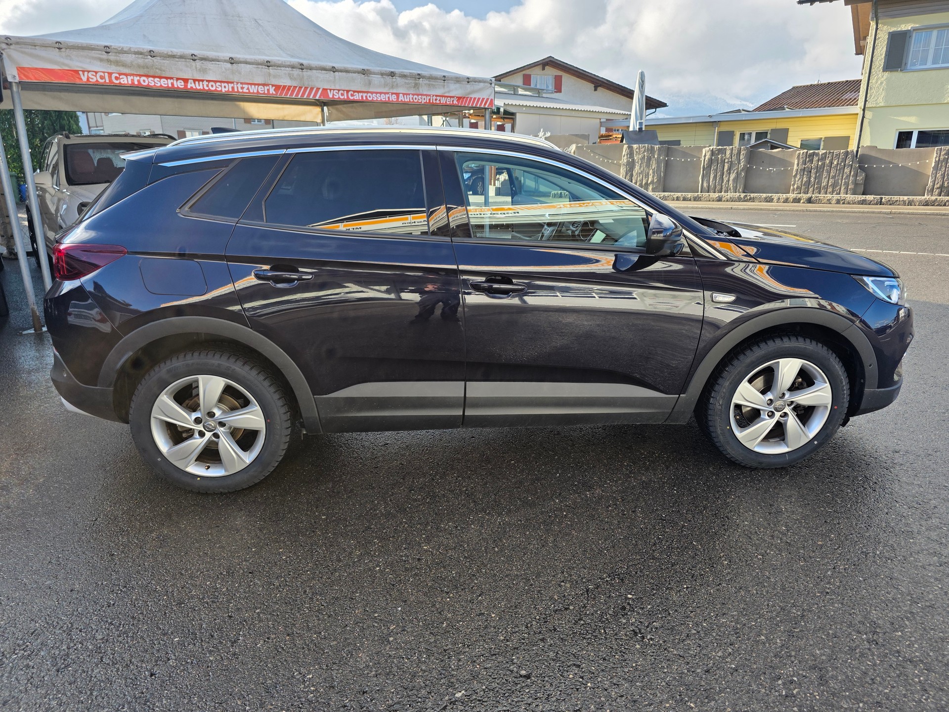 OPEL Grandland X 1.2i TP Ultimate Automatik-showroom-element-3
