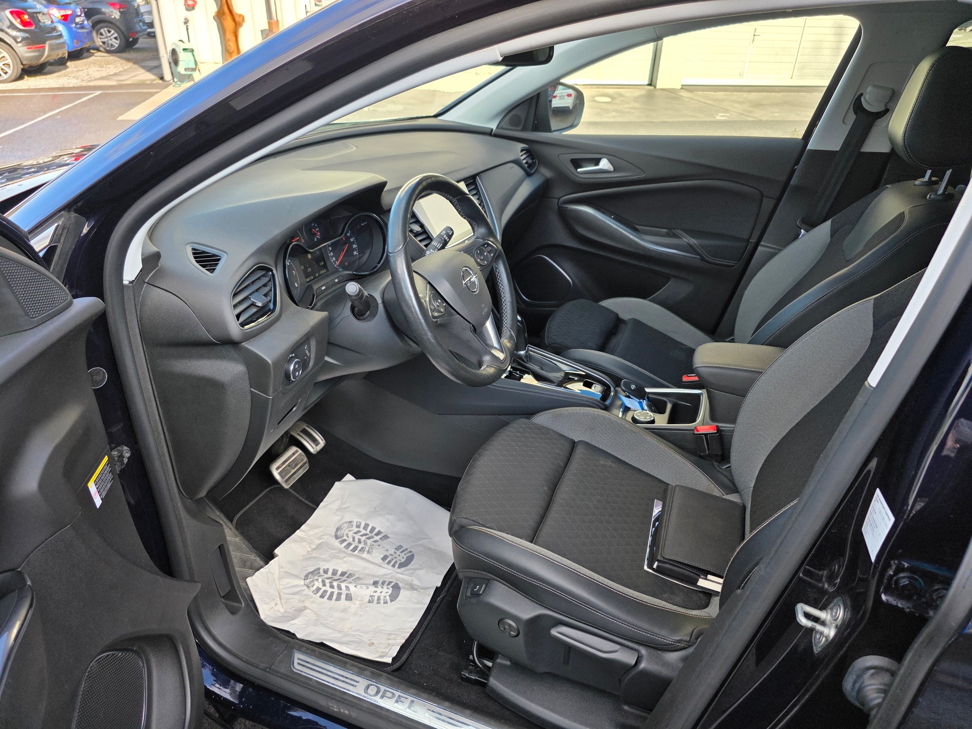 OPEL Grandland X 1.2i TP Ultimate Automatik-image-10