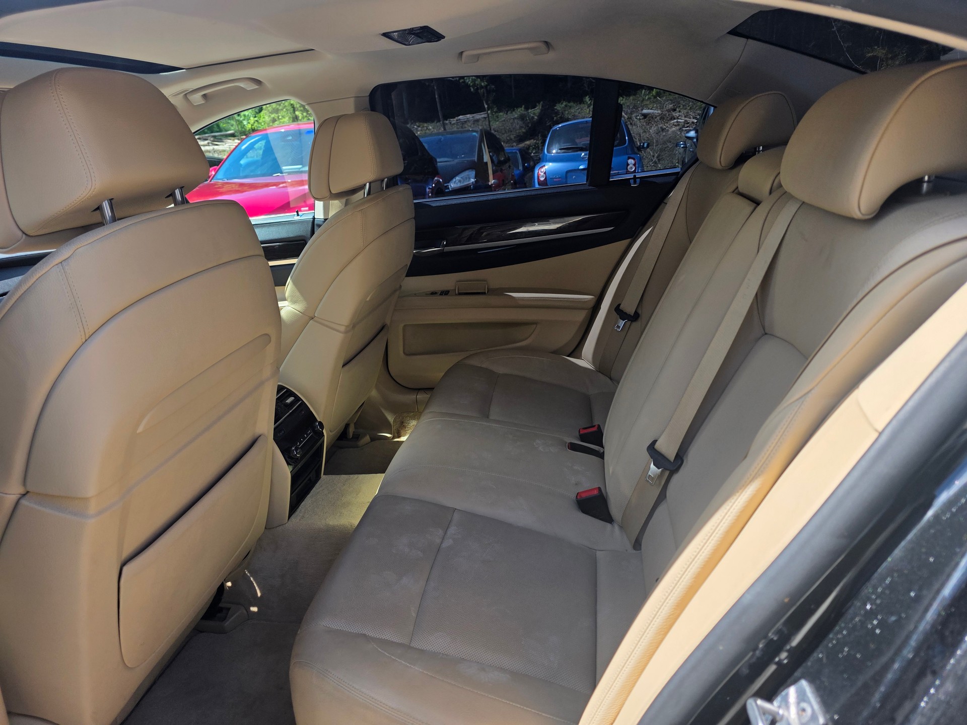 BMW 750i xDrive *** Frisch ab MFK / Frisch ab Service / Kostenlose Lieferung ***-image-13
