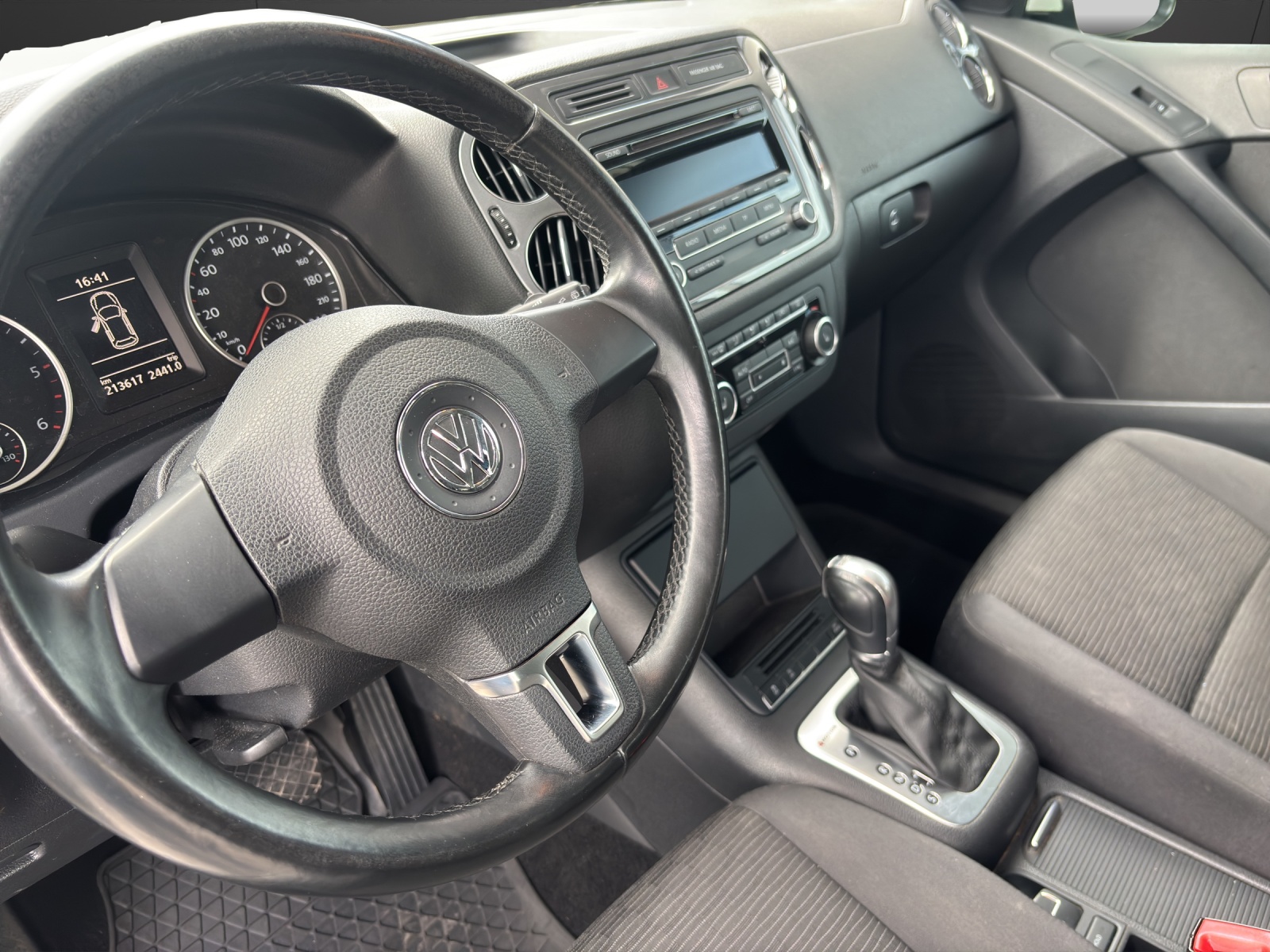 VW Tiguan 2.0 TDI BlueMotion Track&Field 4Motion DSG-showroom-element-3