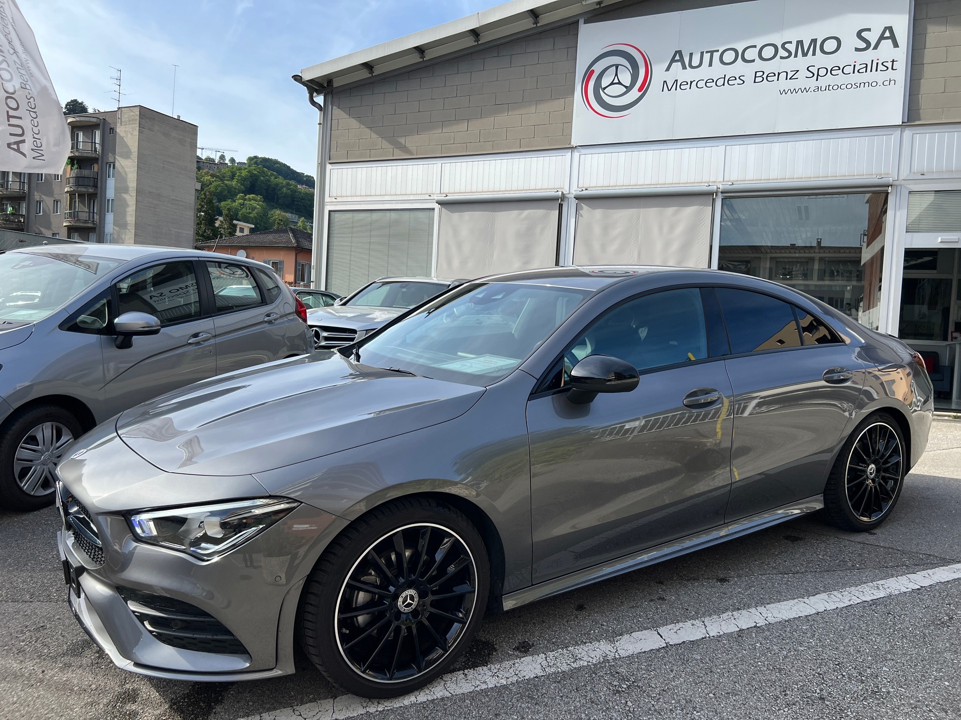 MERCEDES-BENZ CLA 200-image-1