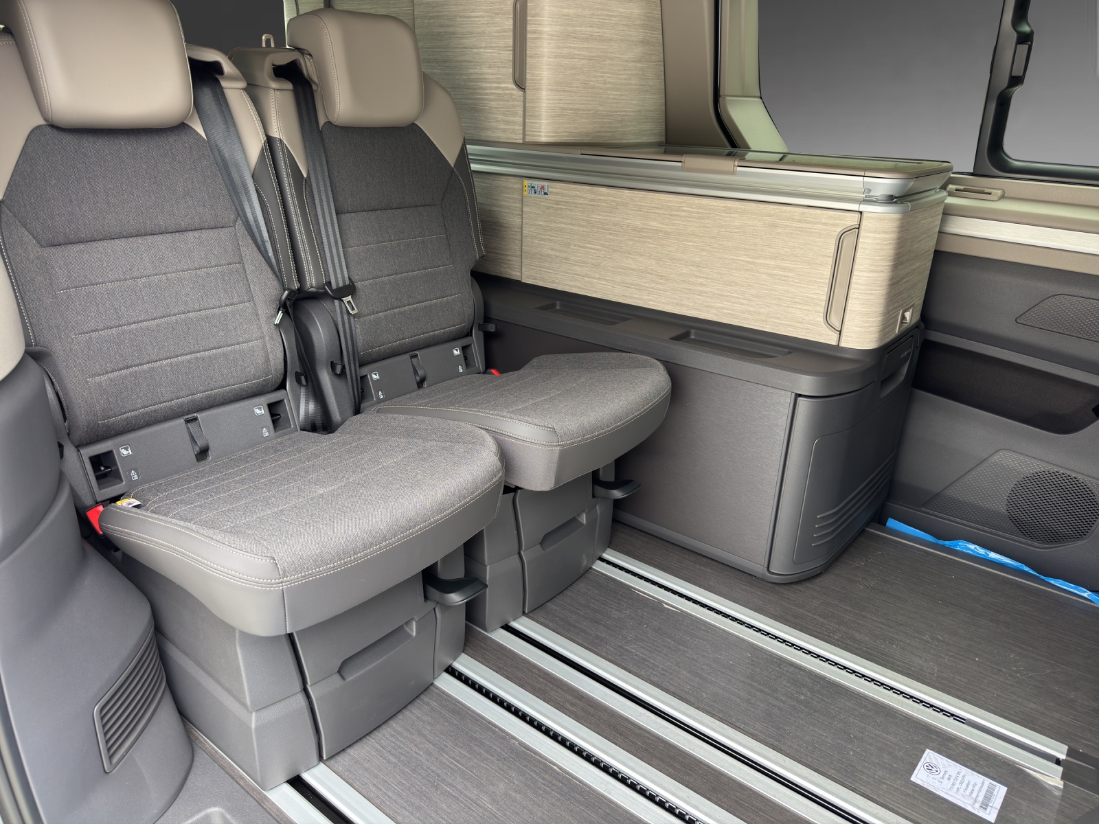 VW California 2.0 TDI Ocean Liberty-showroom-element-2