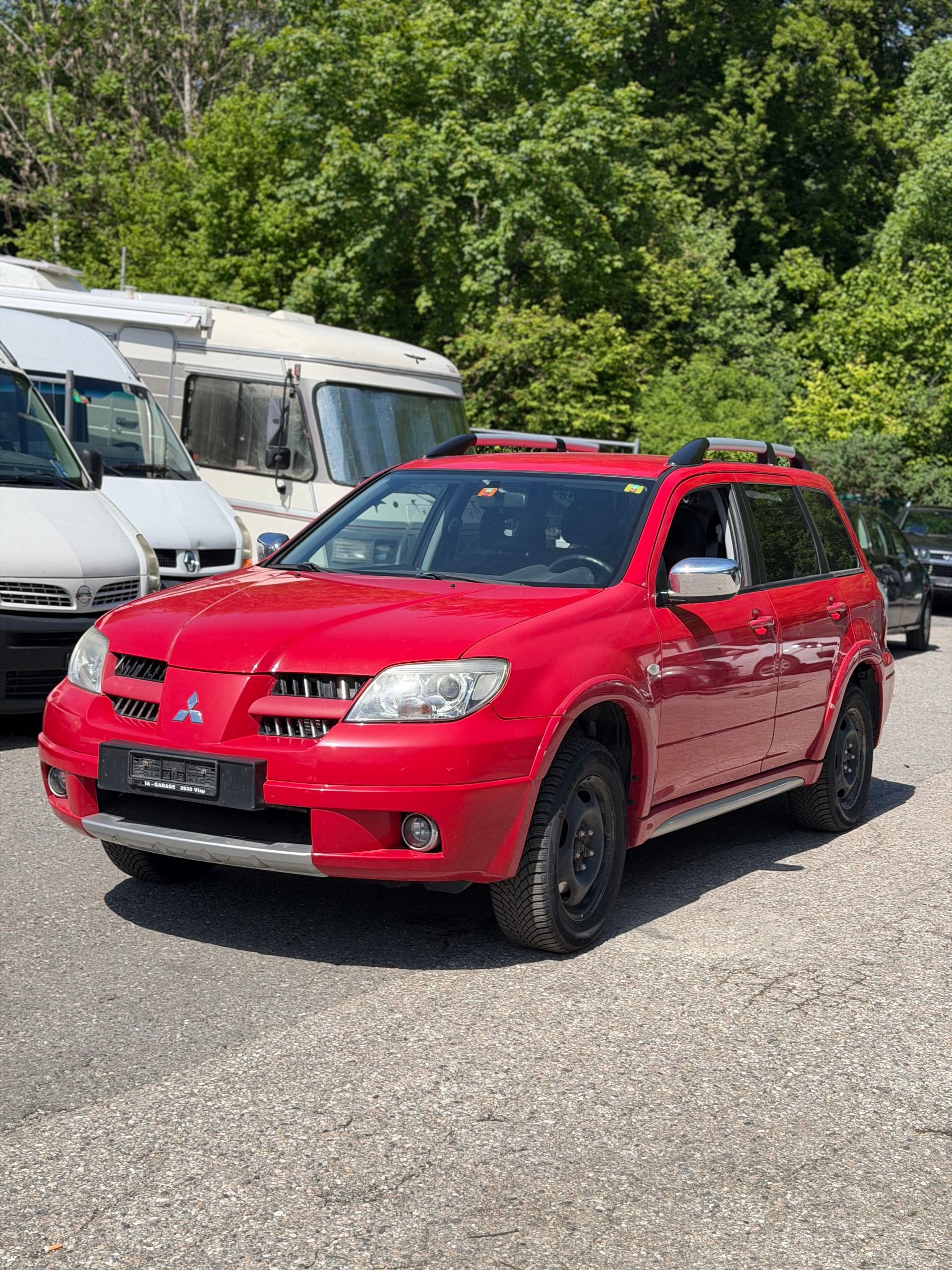 MITSUBISHI Outlander 2.0 16V Celebration 30-image-1