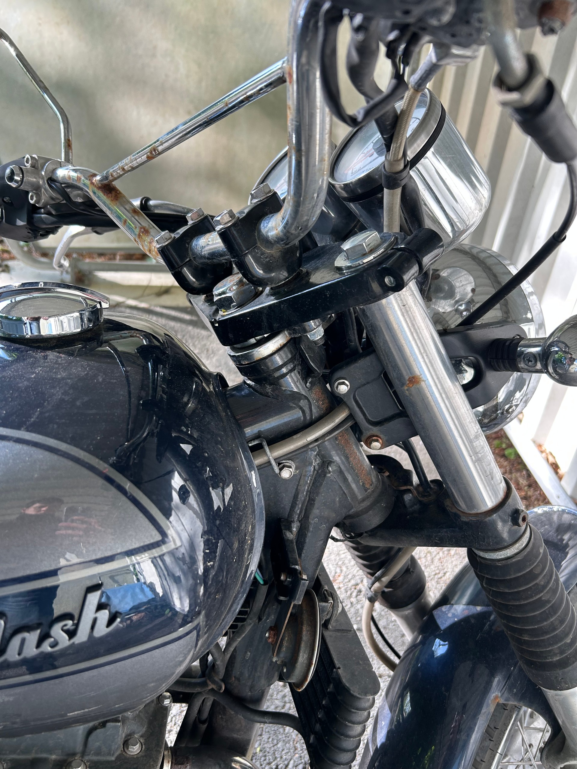 MASH 650 Six Hundred Classic-image-3