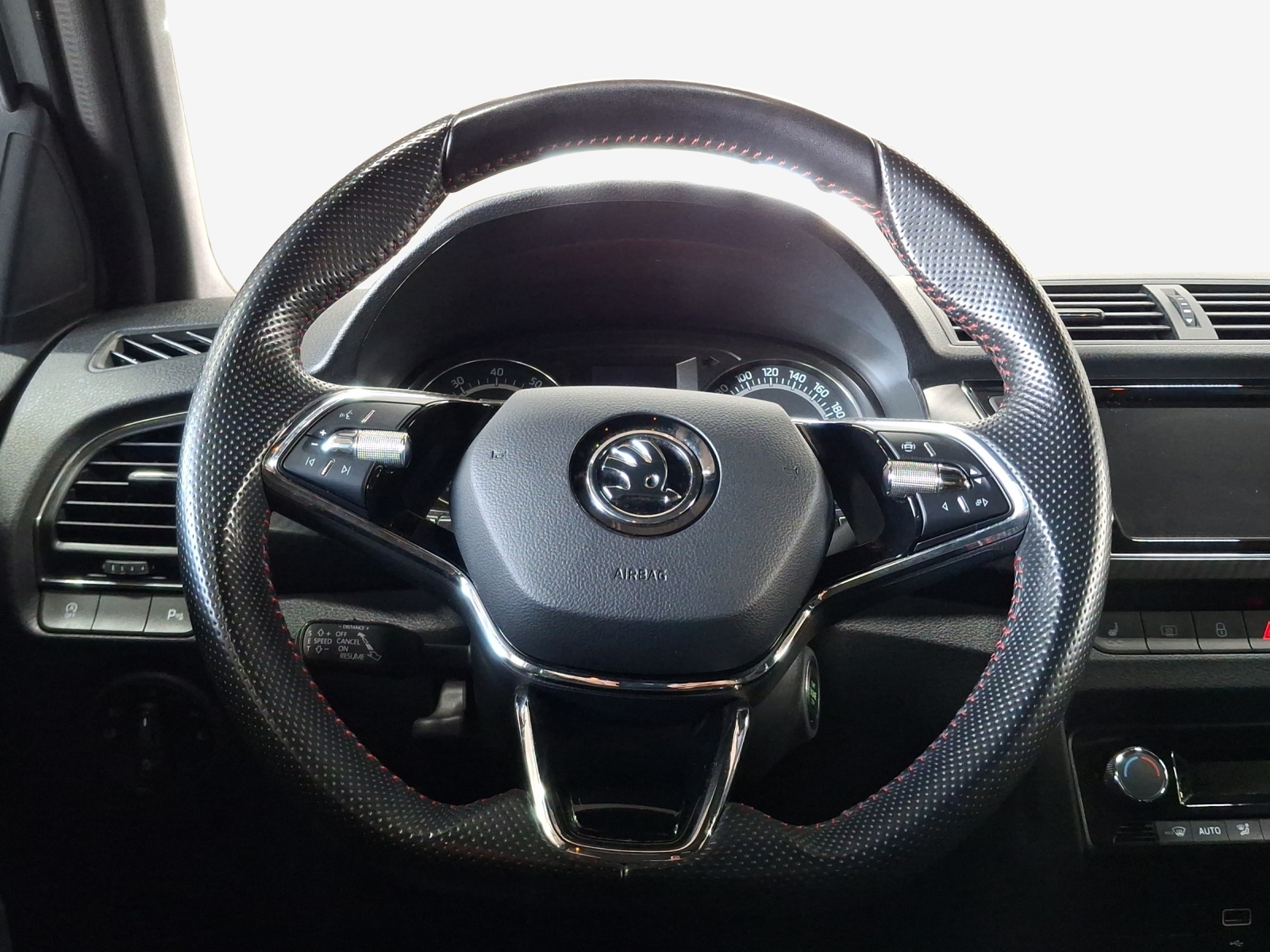 SKODA Fabia 1.0 TSI Monte Carlo DSG-image-9