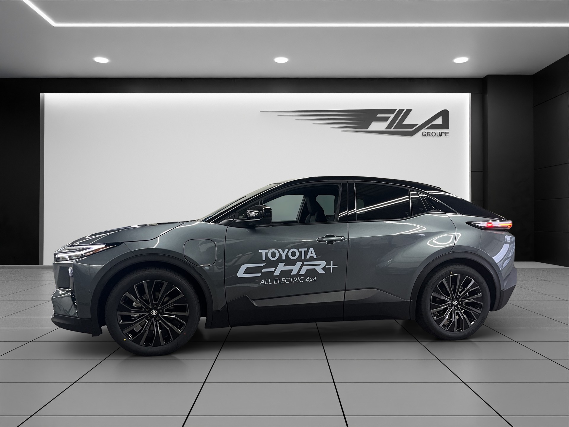 TOYOTA C-HR+ Premium AWD-showroom-element-3