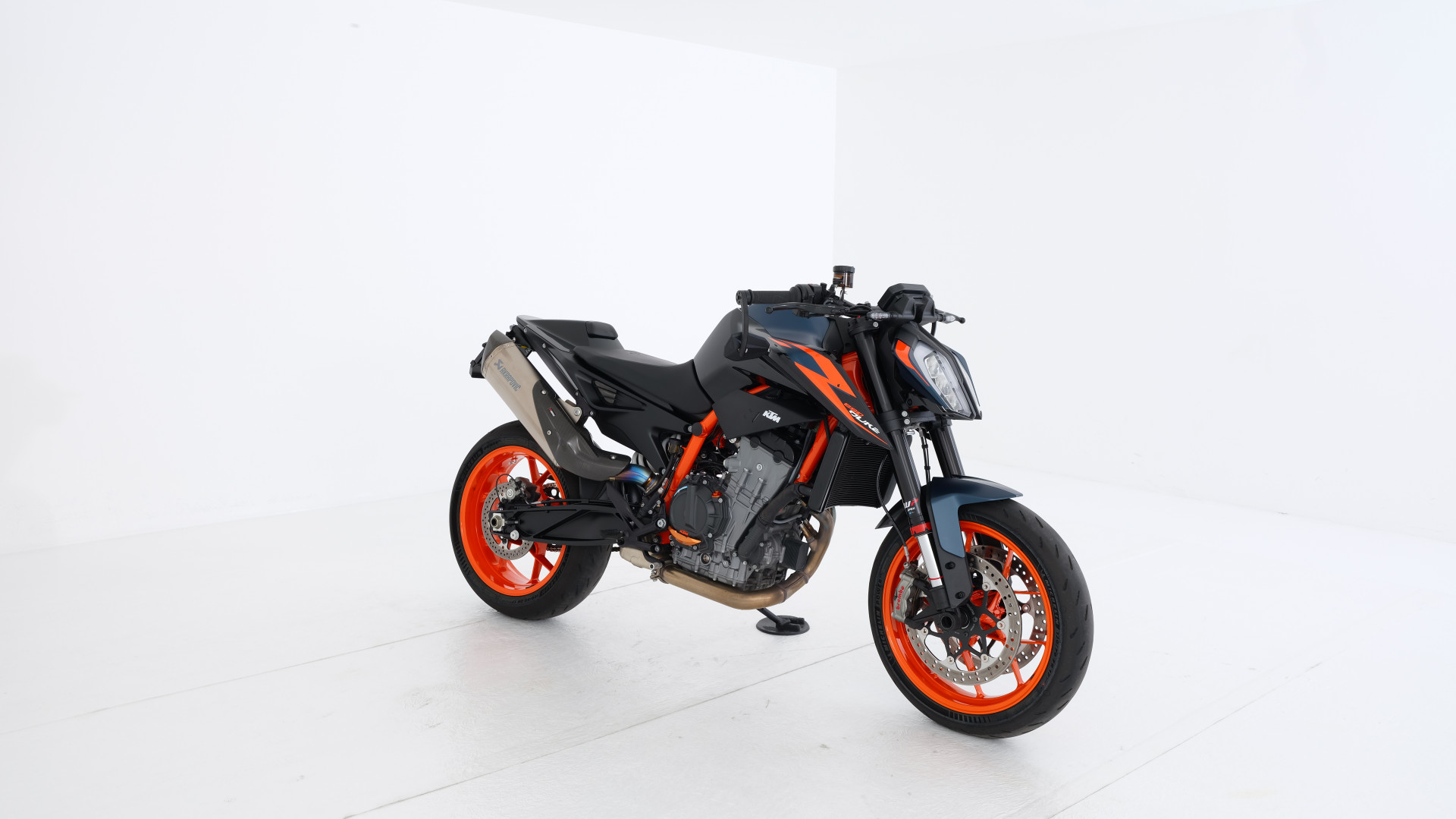 KTM 890 Duke R-image-0