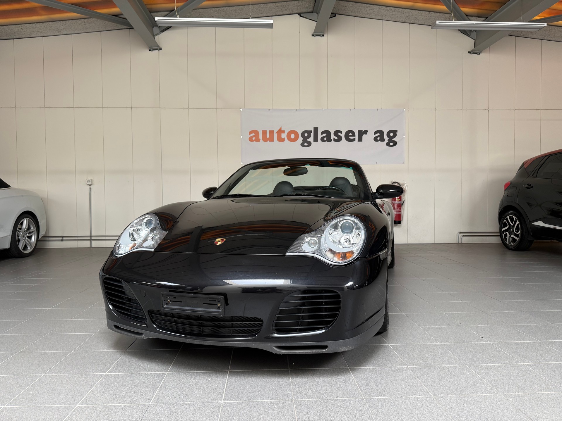 PORSCHE 911 Carrera 4 S Cabrio-image-4