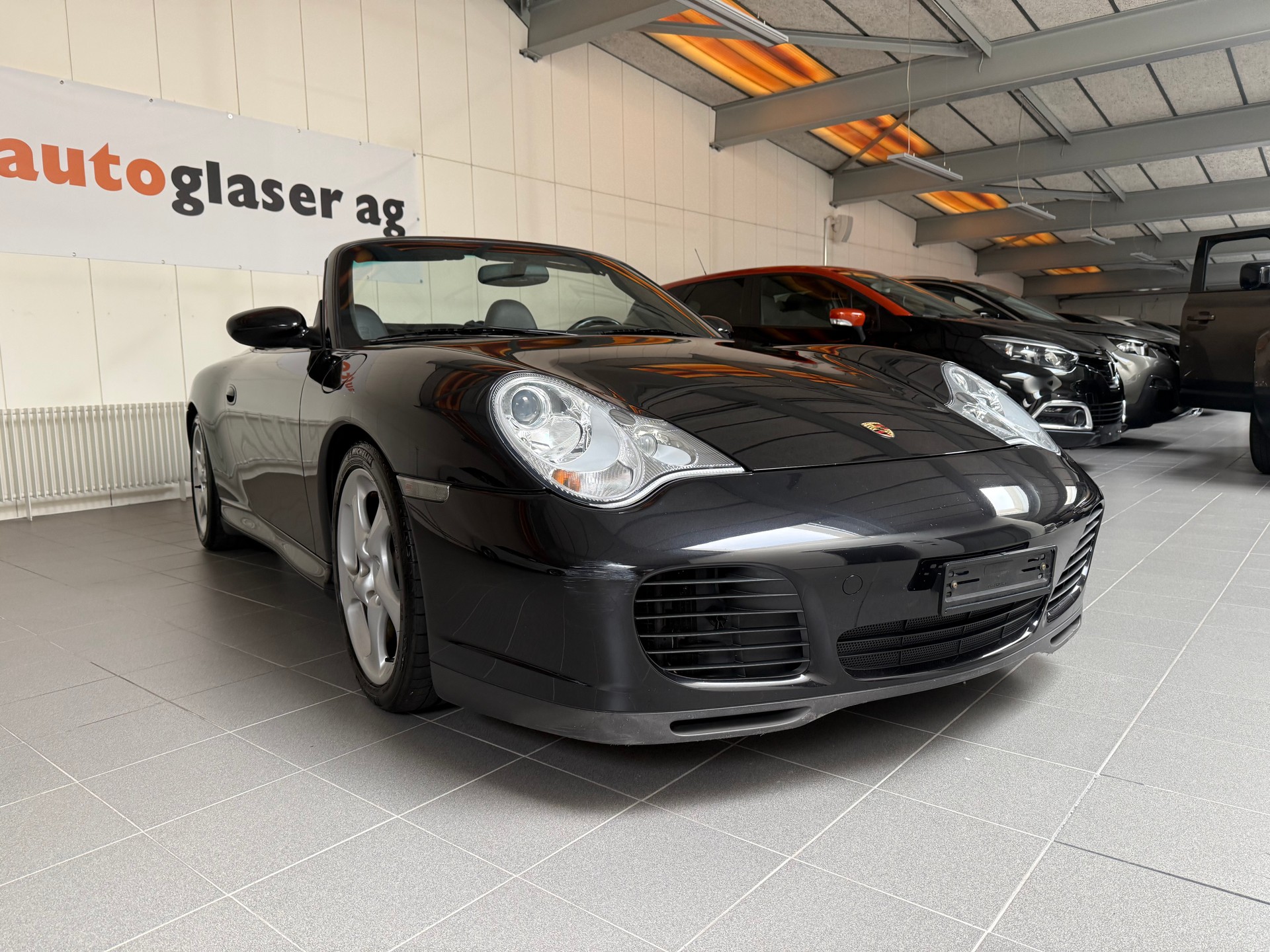 PORSCHE 911 Carrera 4 S Cabrio-showroom-element-3