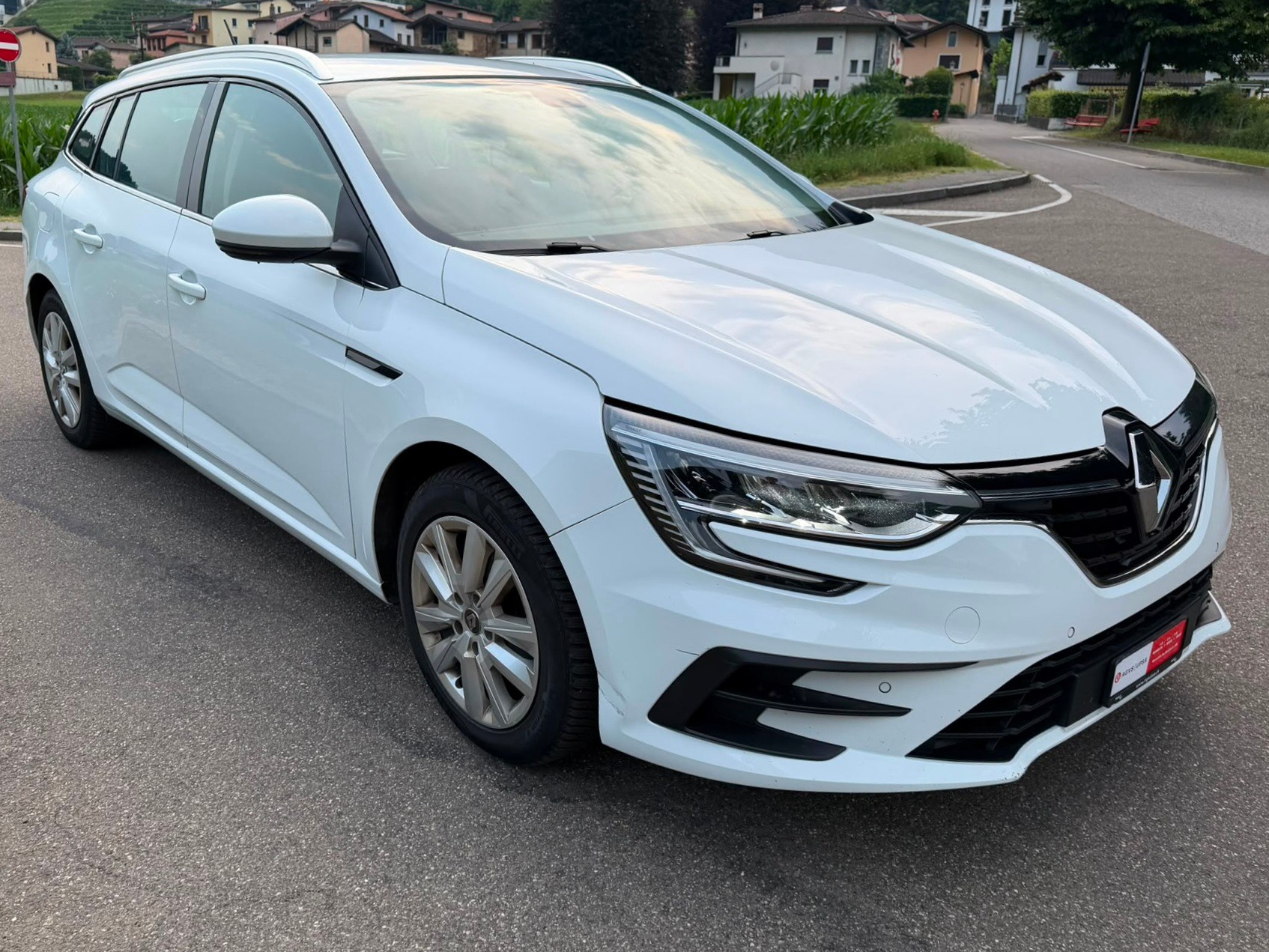 RENAULT Mégane Grandtour 1.3 16V Turbo Zen EDC