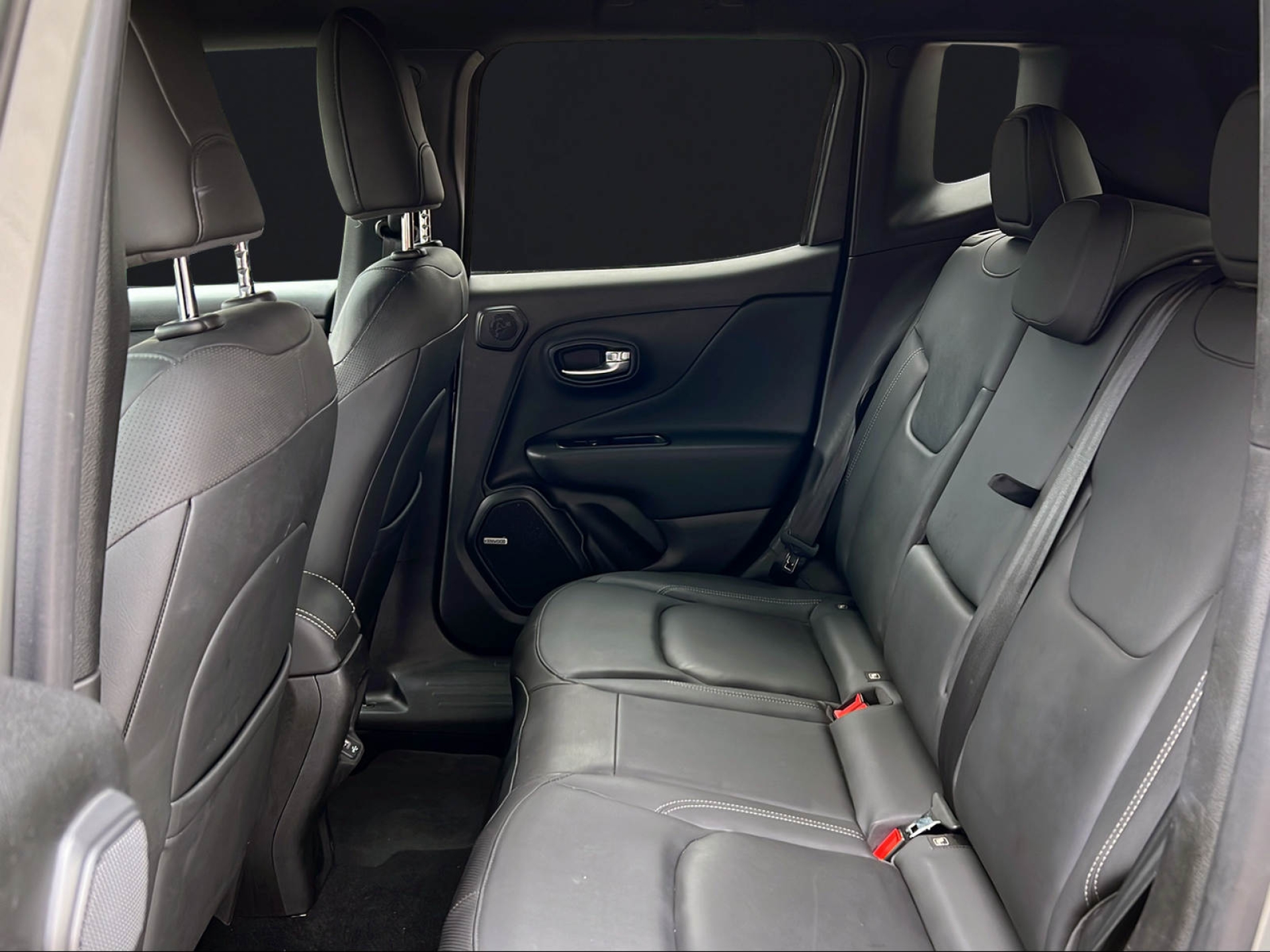 JEEP Renegade 1.3 PHEV S AWD-image-11