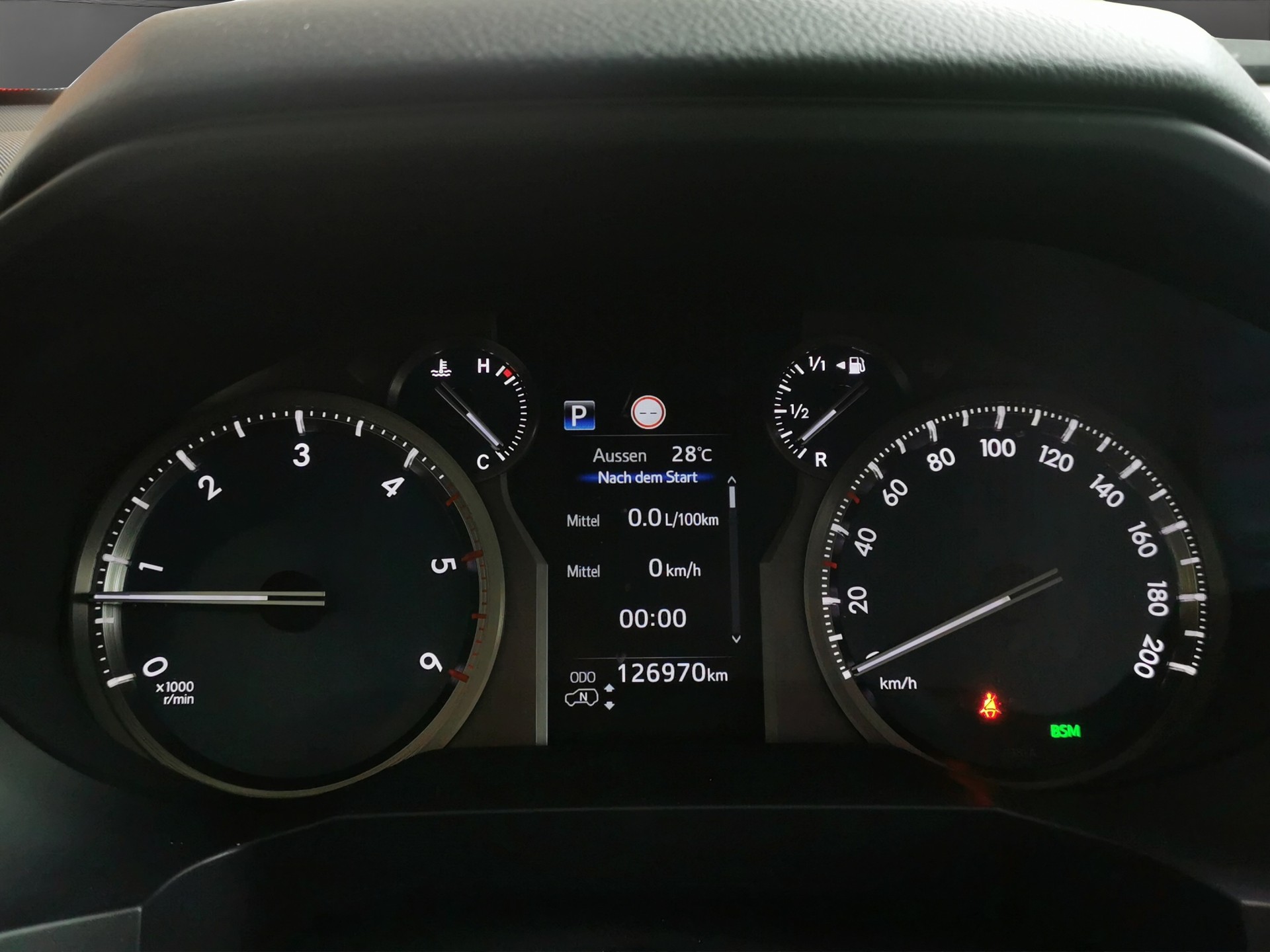 TOYOTA Land Cruiser 2.8TD Premium Automatic-image-17