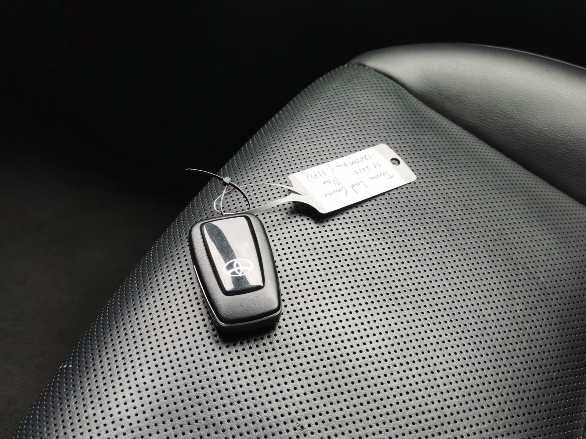 TOYOTA Land Cruiser 2.8TD Premium Automatic-image-20