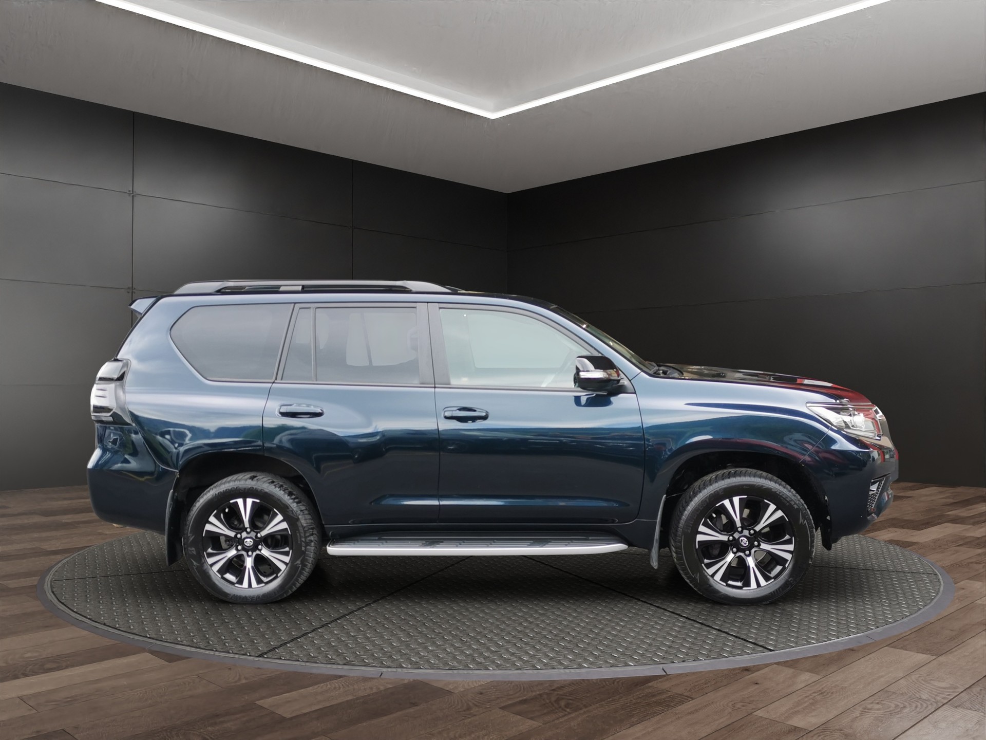 TOYOTA Land Cruiser 2.8TD Premium Automatic-image-4