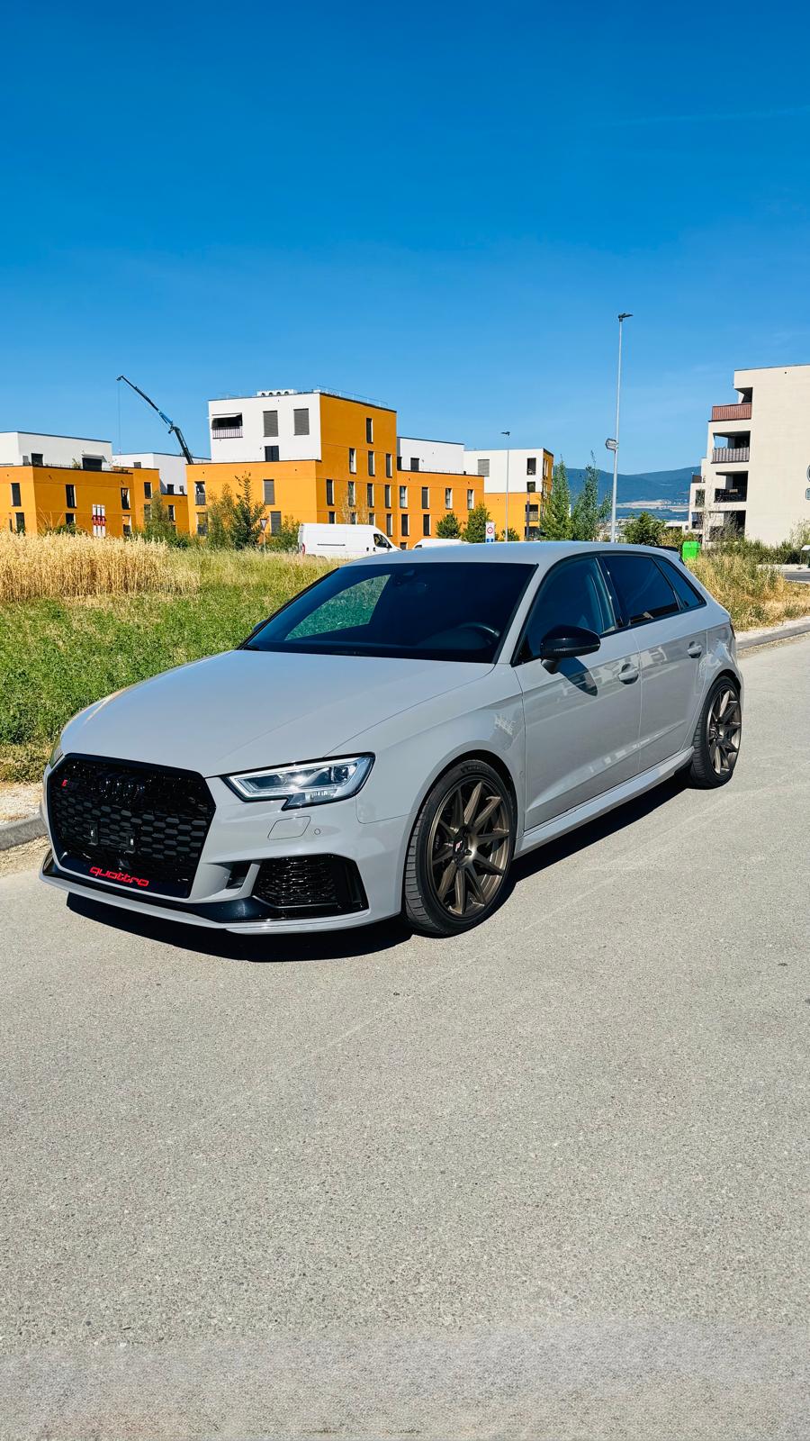 AUDI RS3 Sportback 2.5 TSI quattro S-tronic-image-1