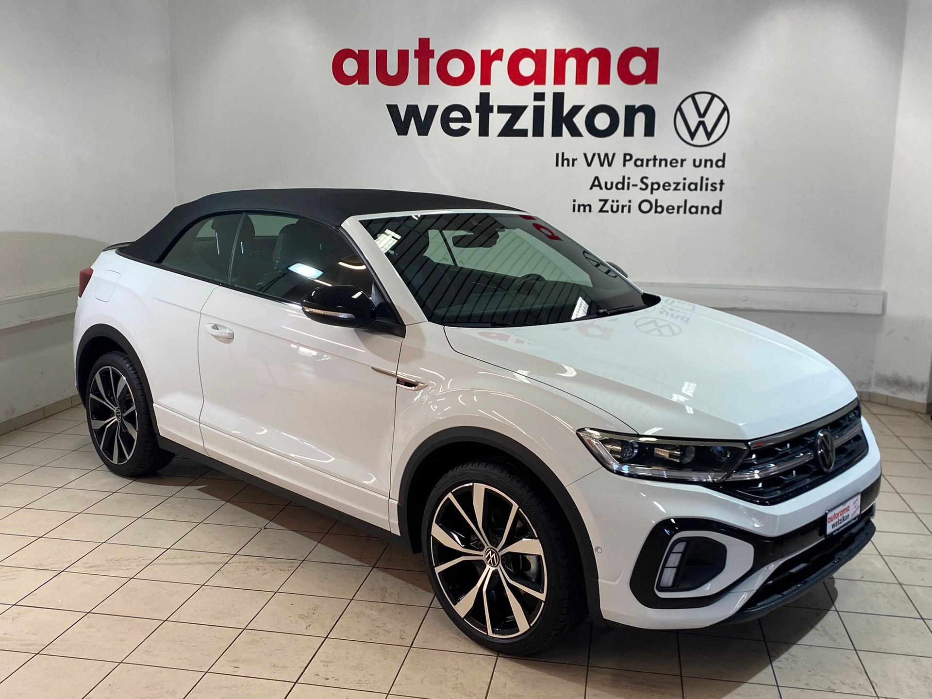 VW T-Roc Cabriolet 1.5 TSI EVO R-Line DSG-showroom-element-1