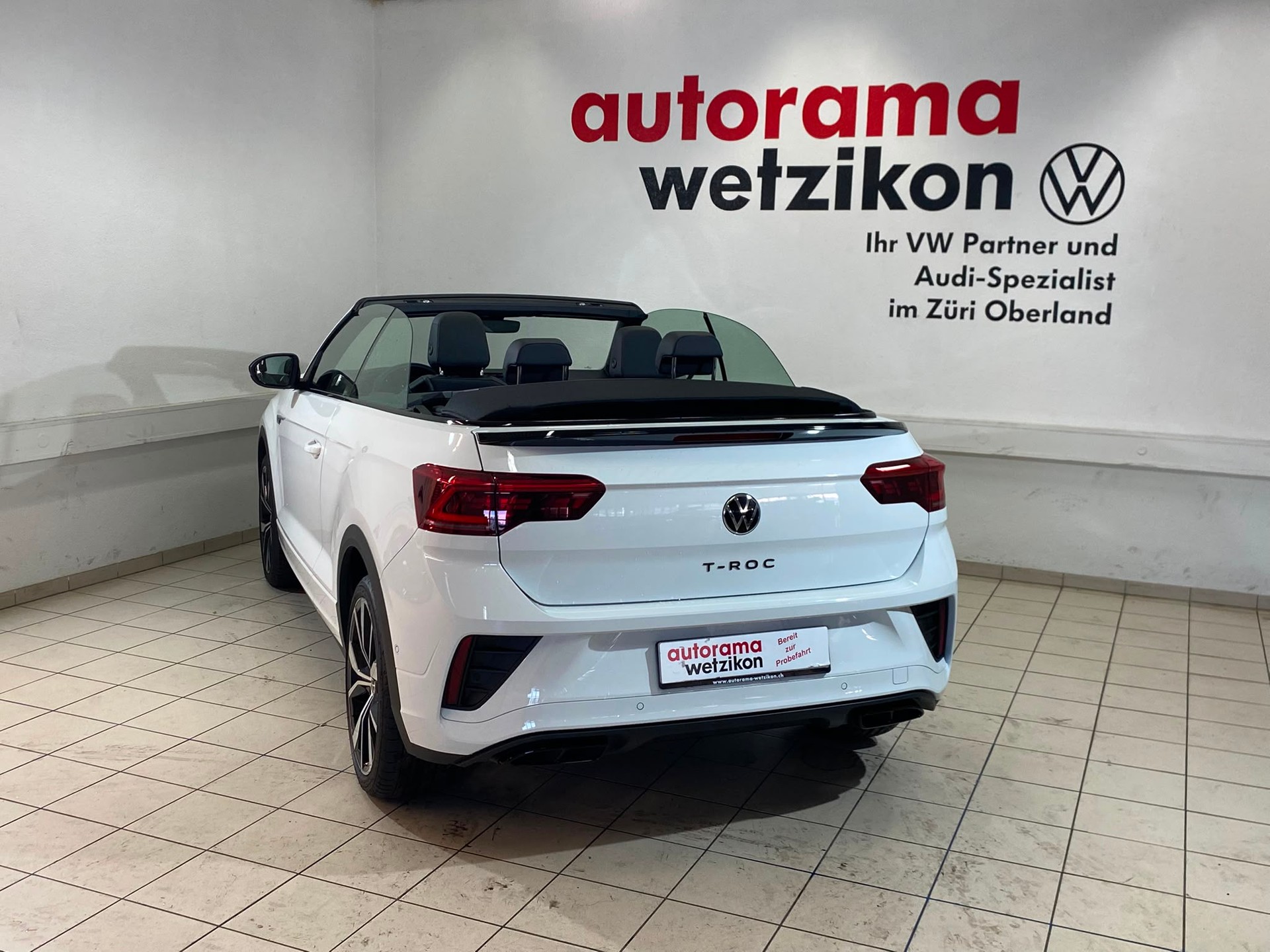 VW T-Roc Cabriolet 1.5 TSI EVO R-Line DSG-image-4