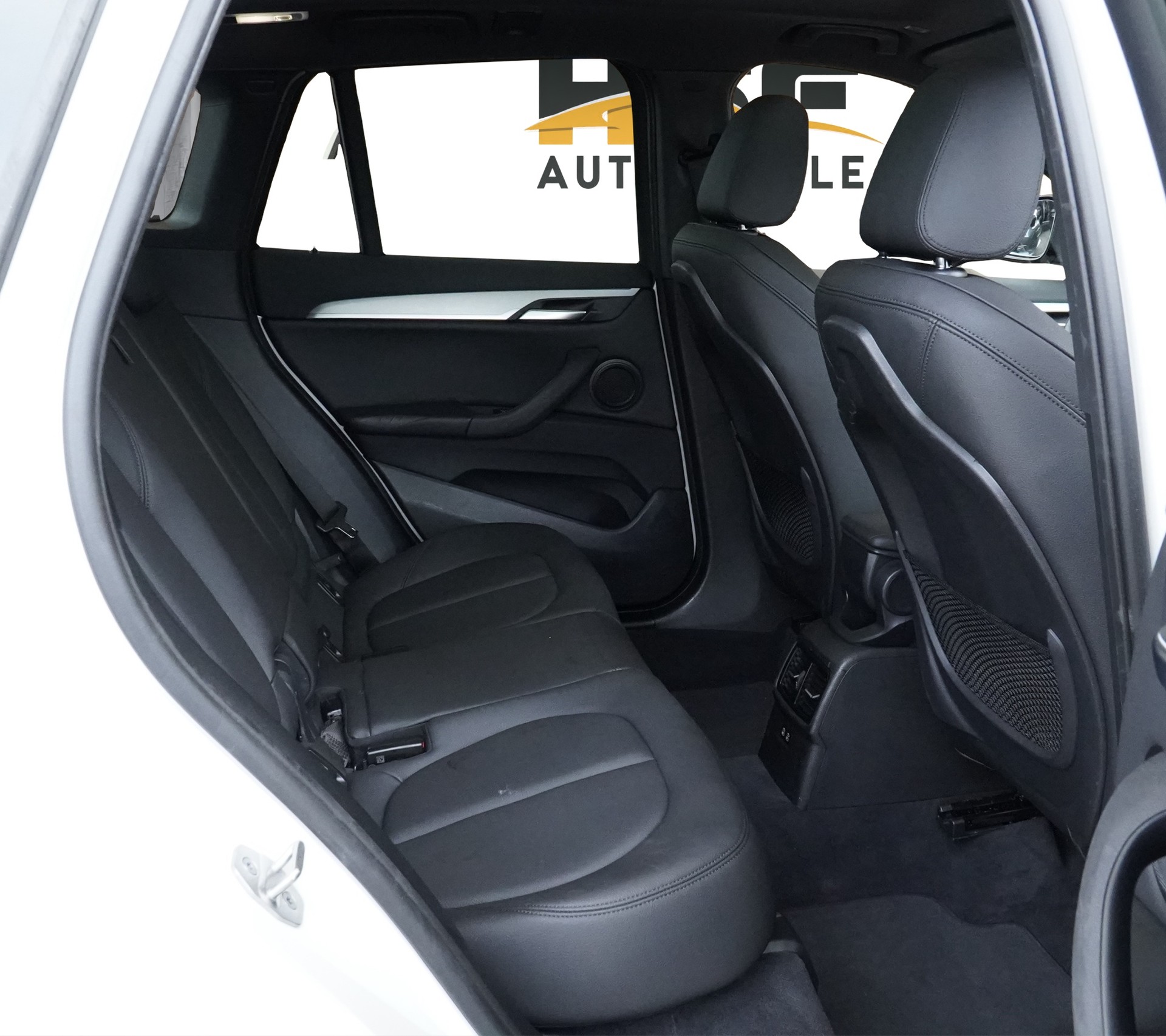 BMW X1 xDrive 20d M Sport Steptronic *CH Fahrzeug & AHK 2000 KG**-image-15