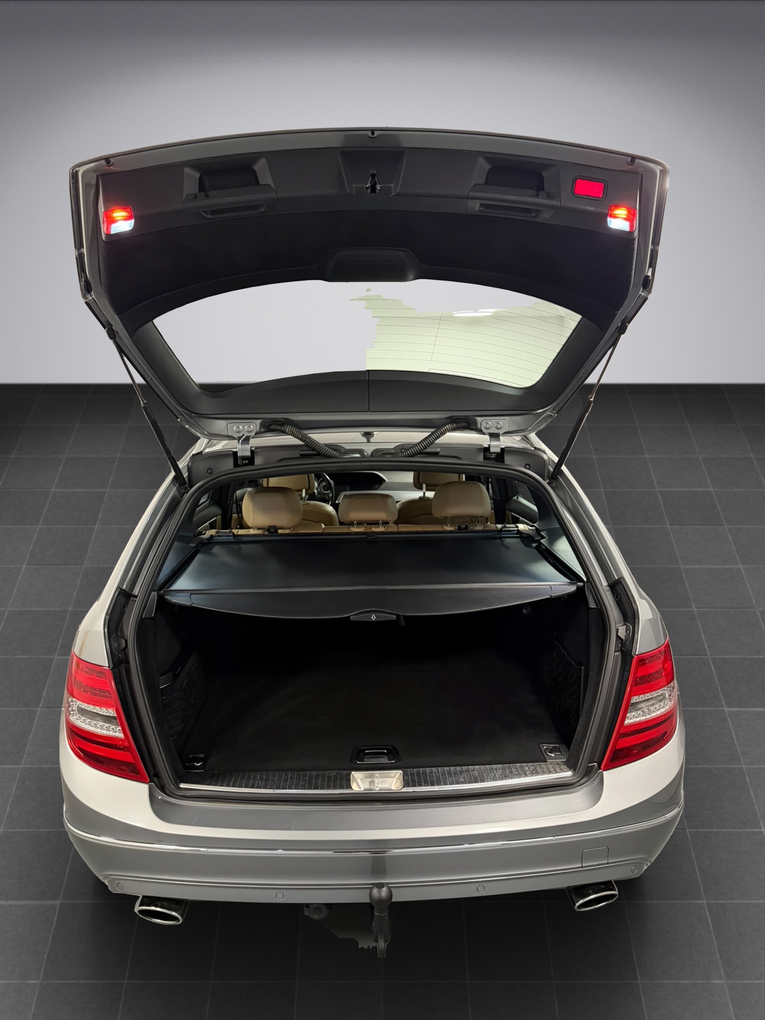 MERCEDES-BENZ C 300 CDI Avantgarde 4Matic 7G-Tronic-image-17