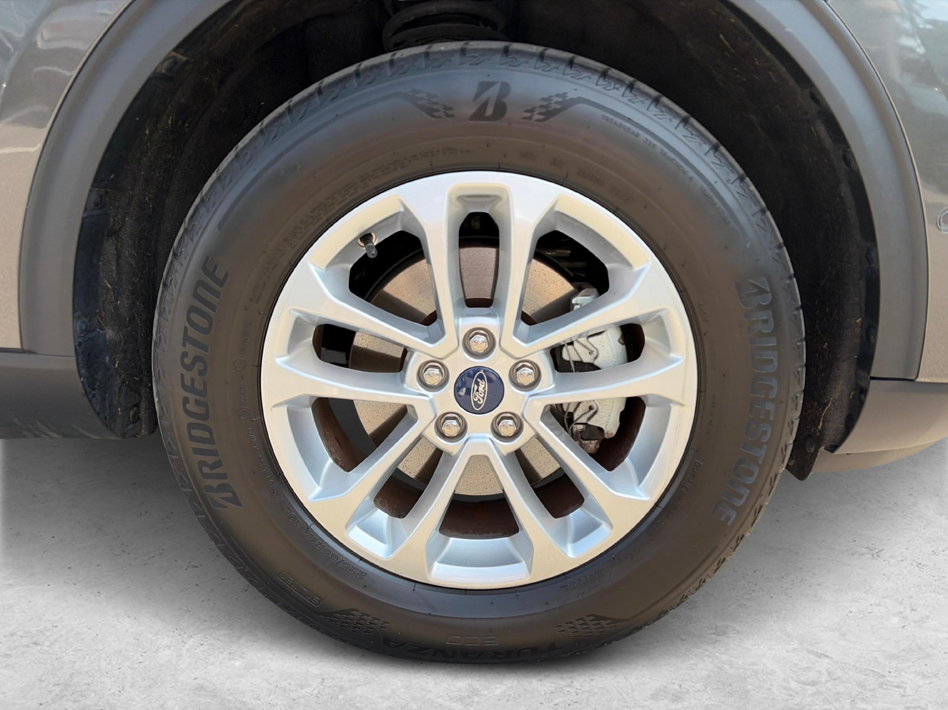 FORD Kuga 2.5 Plug-in Hybrid Titanium X-image-20