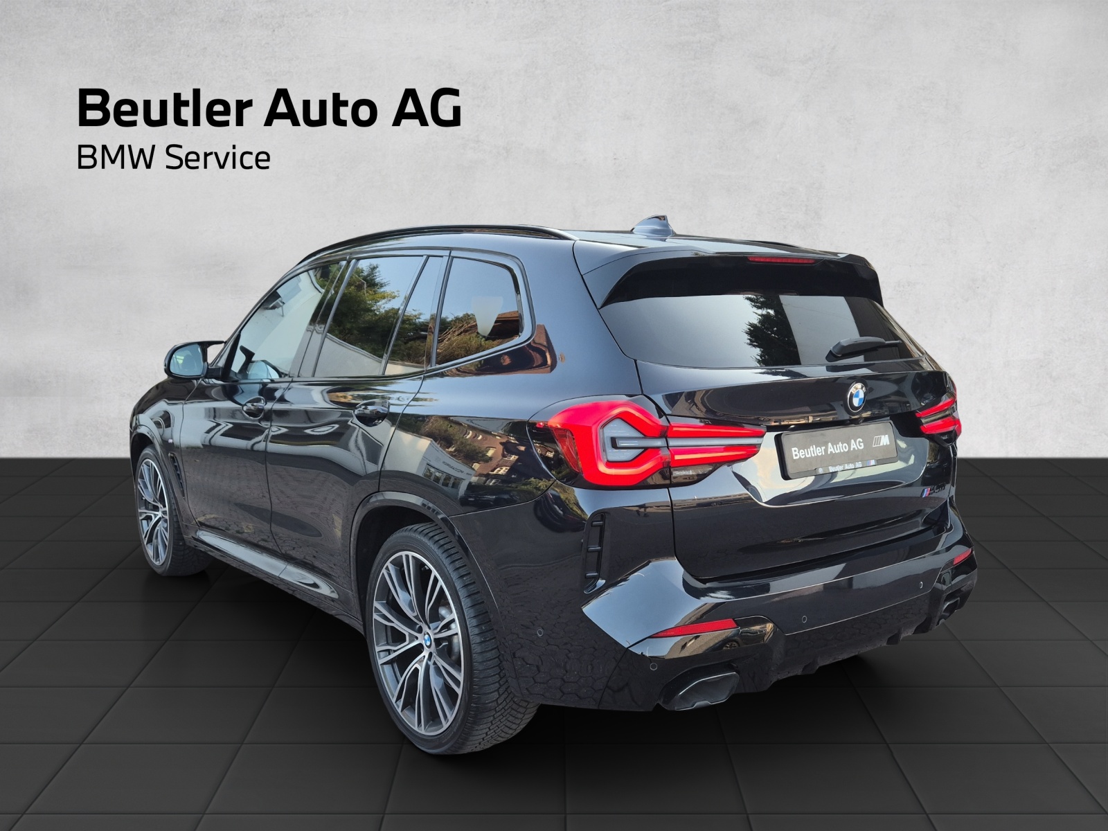 BMW X3 M40i M Sport Edition-showroom-element-1