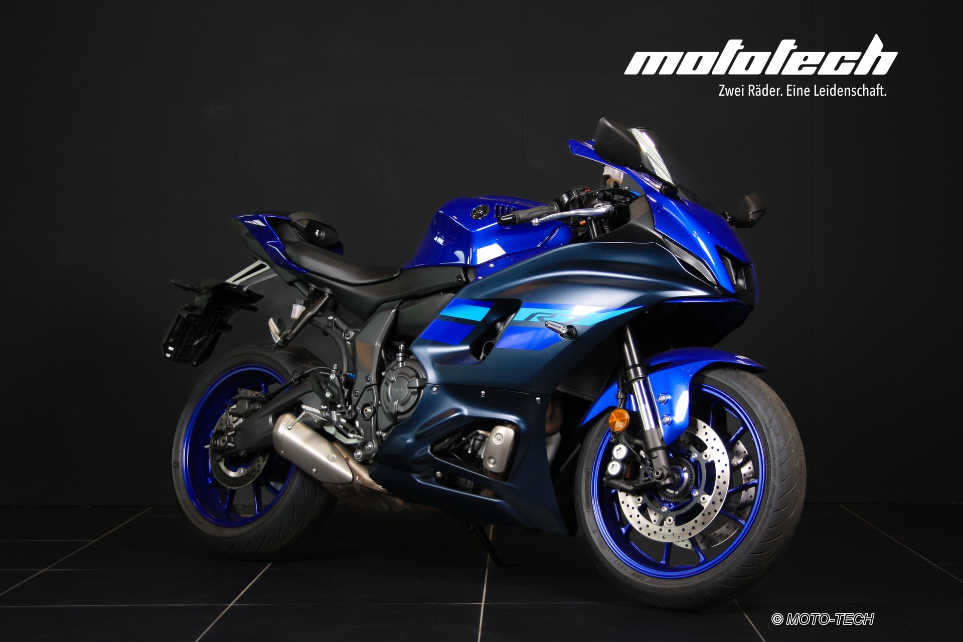 YAMAHA YZF-R7-image-0