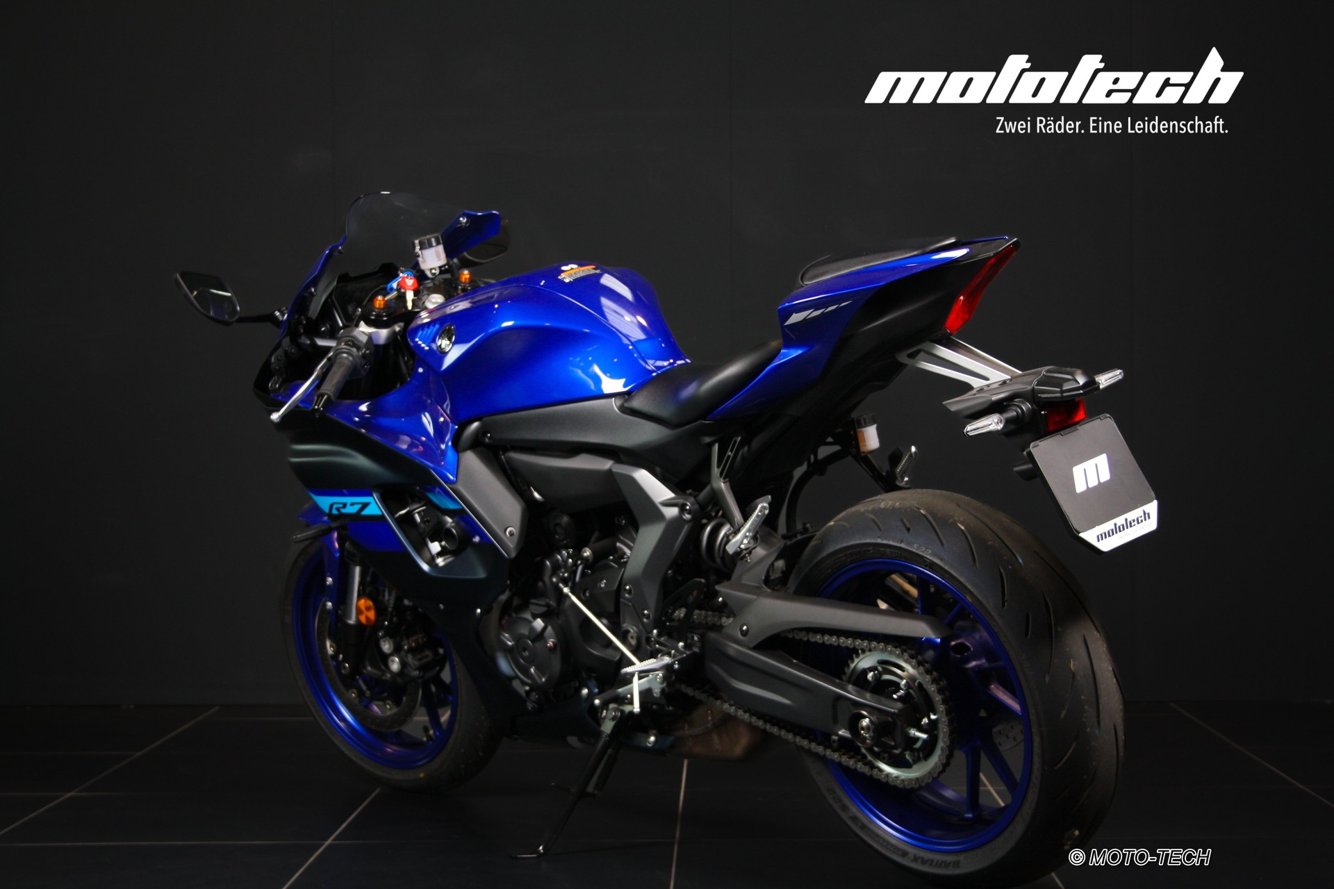 YAMAHA YZF-R7-image-3