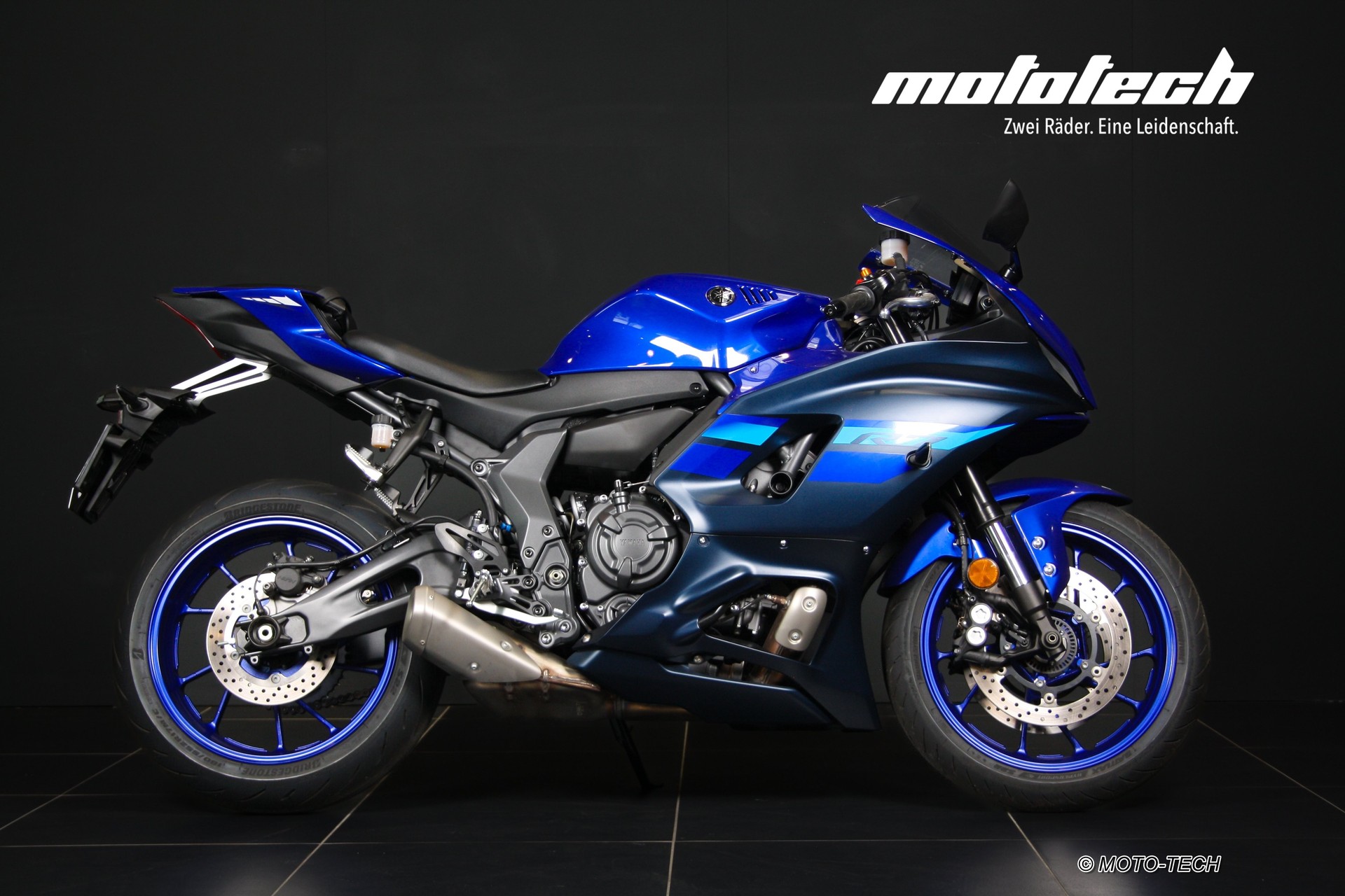 YAMAHA YZF-R7-image-1