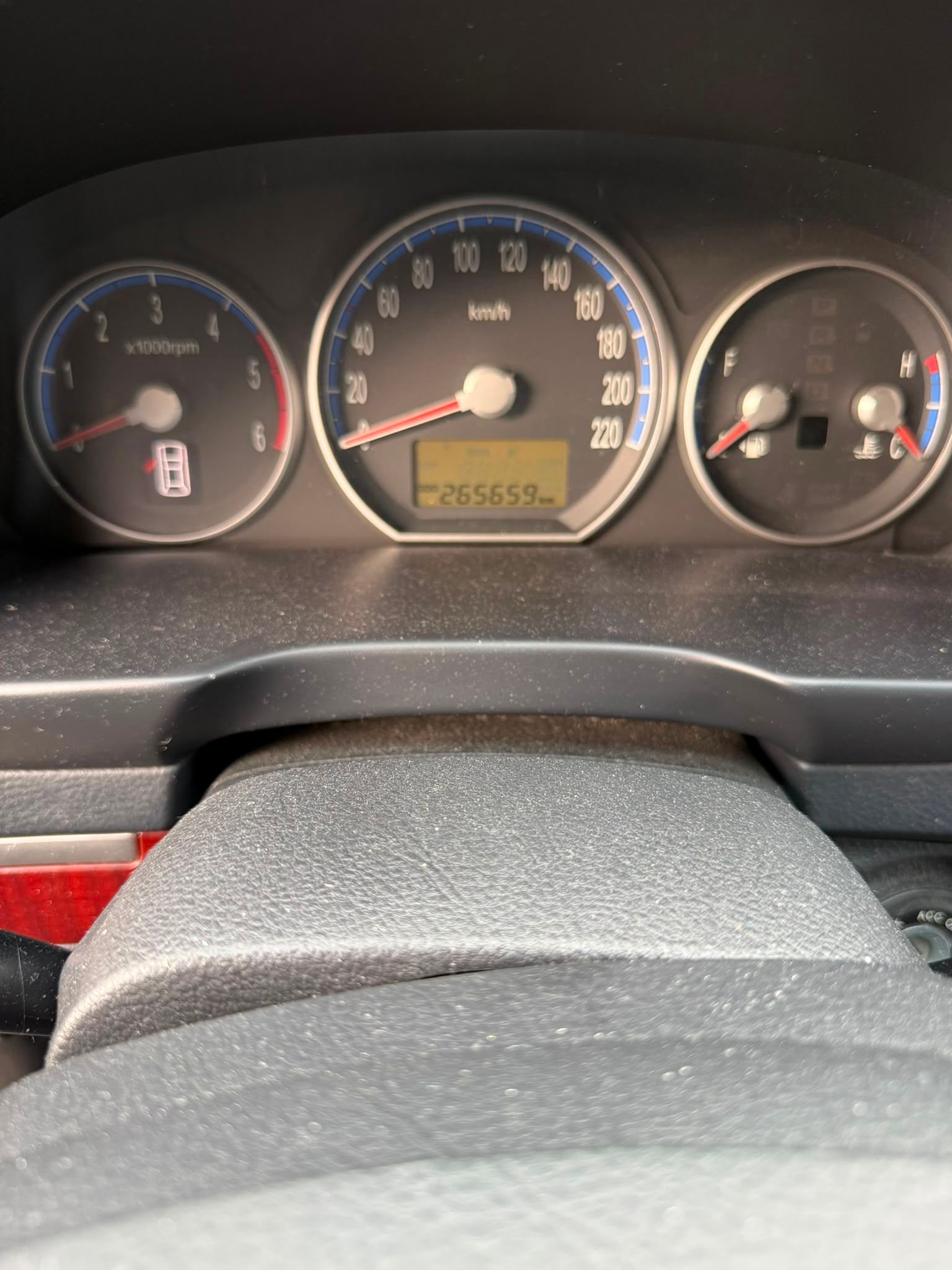 HYUNDAI Santa Fe 2.2 CRDi Style 4WD Automatic-image-12