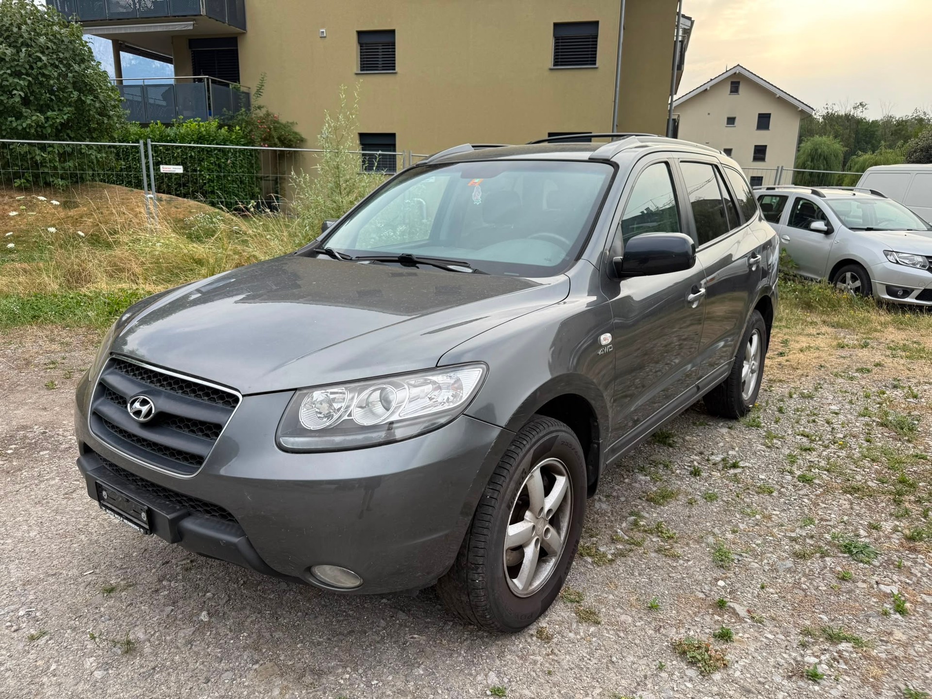 HYUNDAI Santa Fe 2.2 CRDi Style 4WD Automatic-image-2