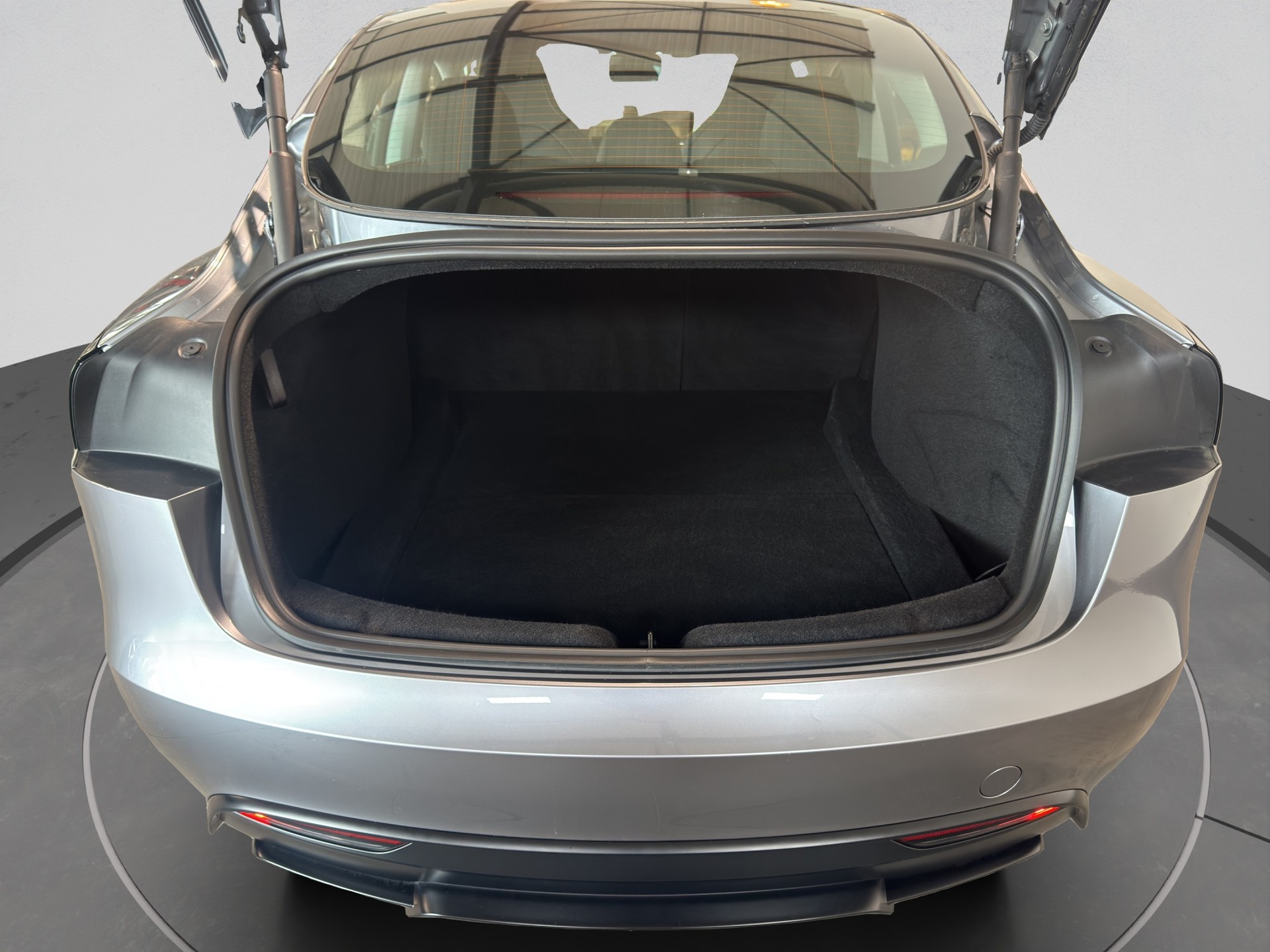 TESLA Model 3 Dual Motor Performance AWD-image-15