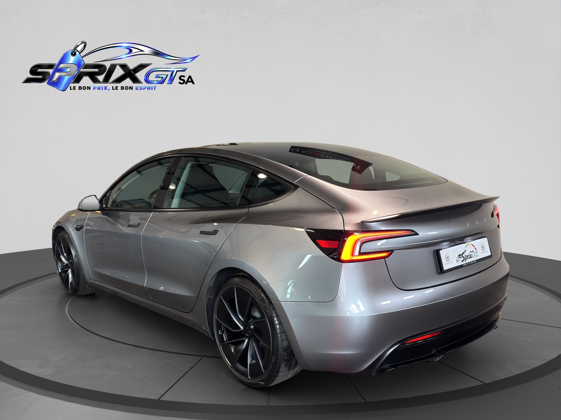 TESLA Model 3 Dual Motor Performance AWD-image-4