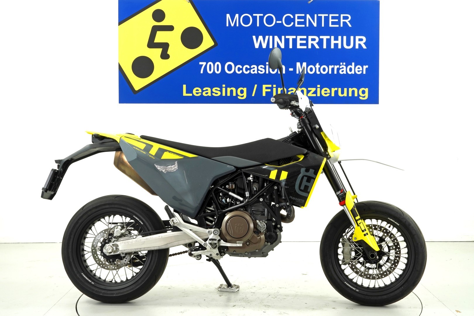 HUSQVARNA 701 Supermoto-image-0