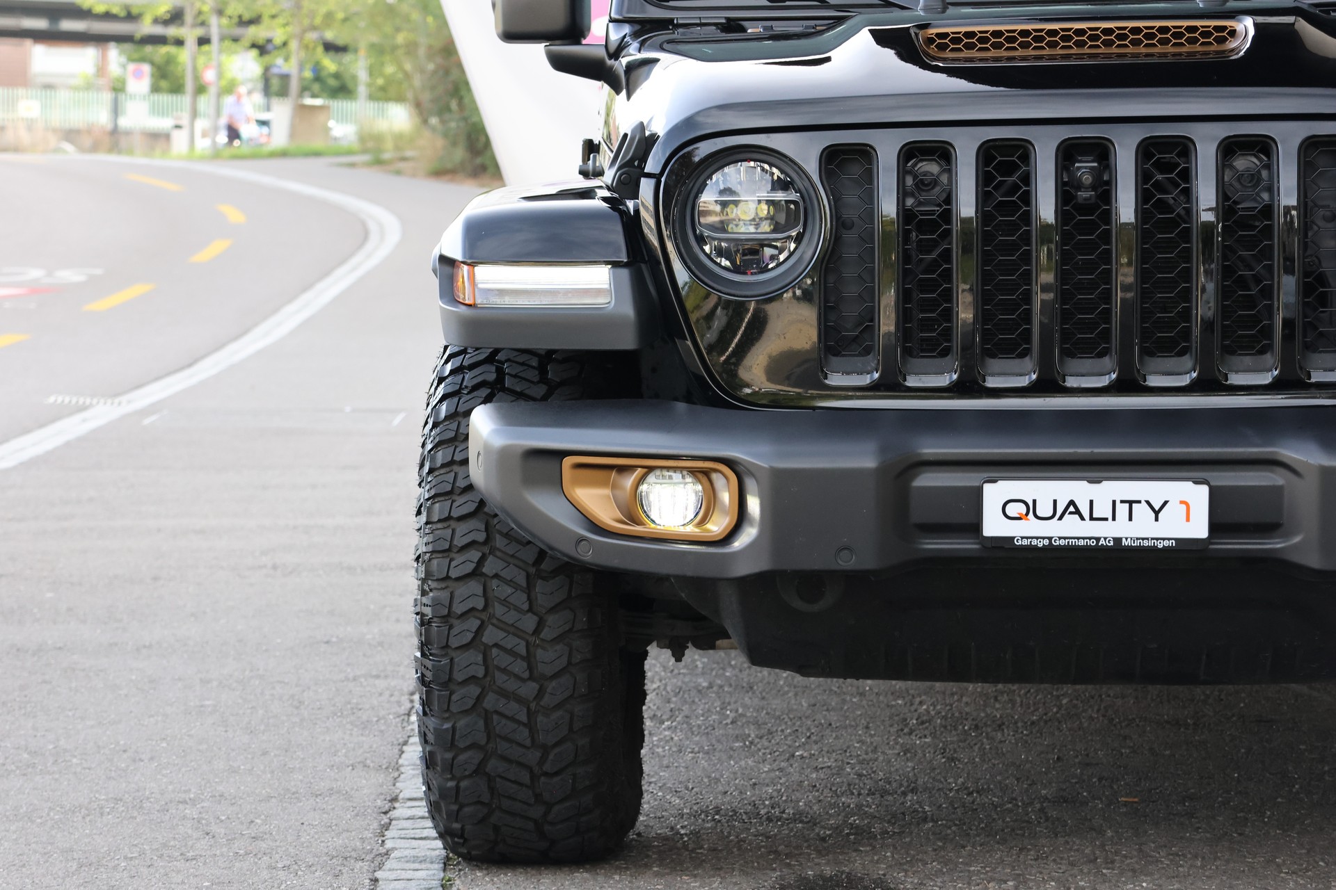 JEEP Gladiator 3.0 V6 Launch Edition-showroom-element-2